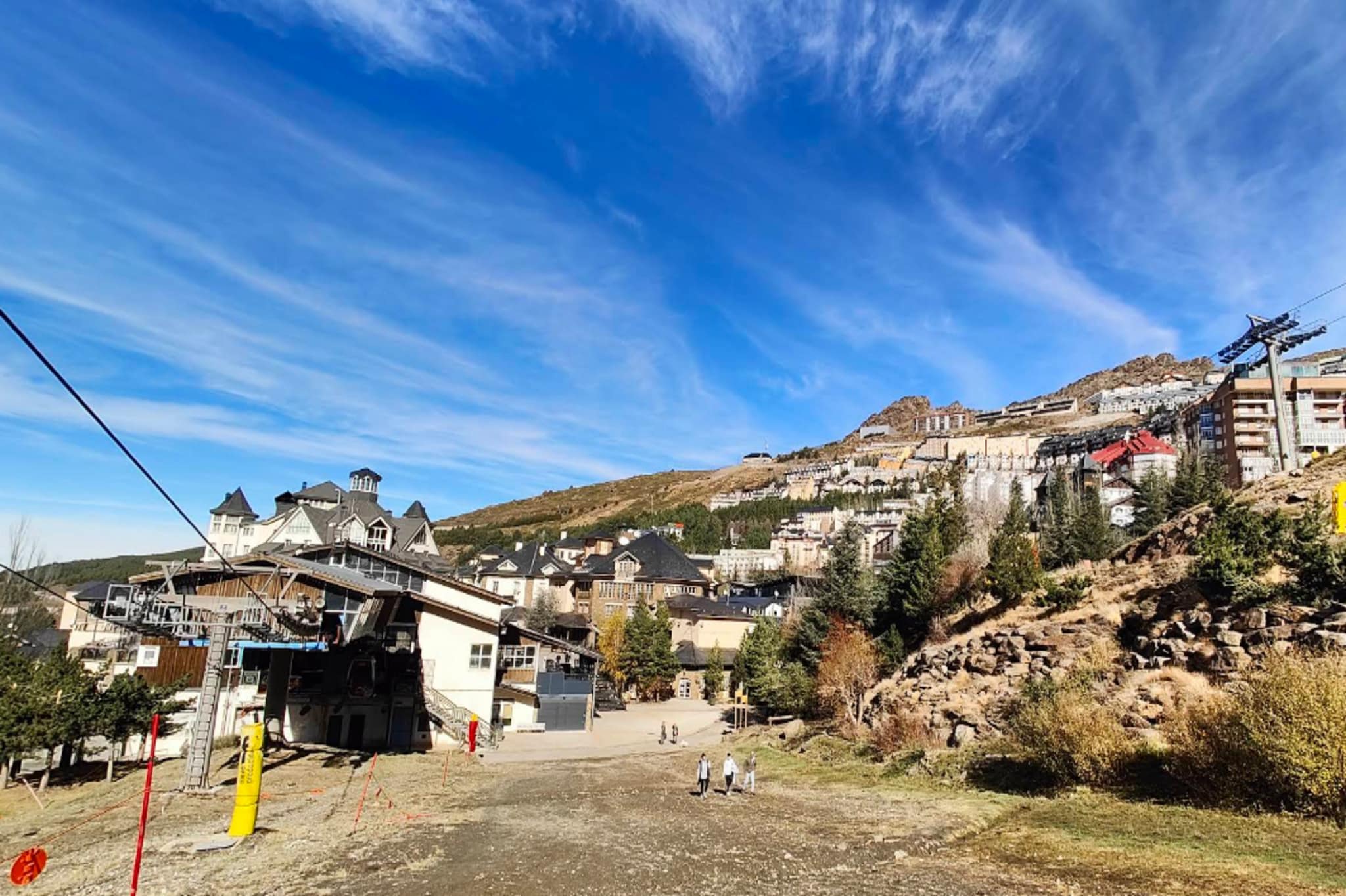 1468-Montebajo-Zones été à 1 km