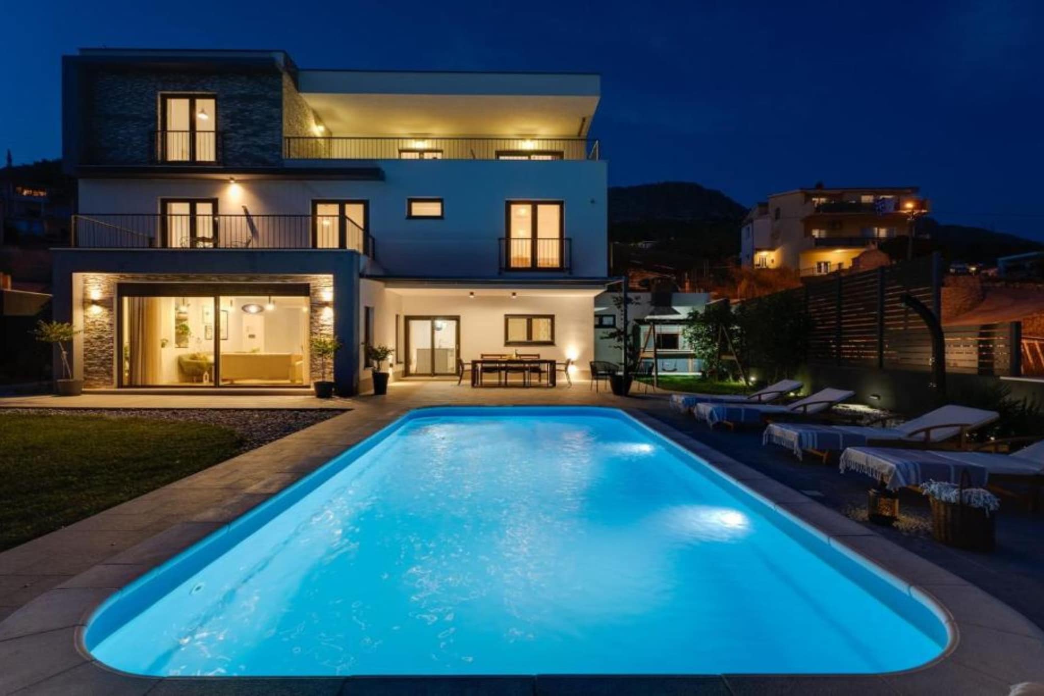 Villa Judita - Five Bedroom House-Buitenlucht