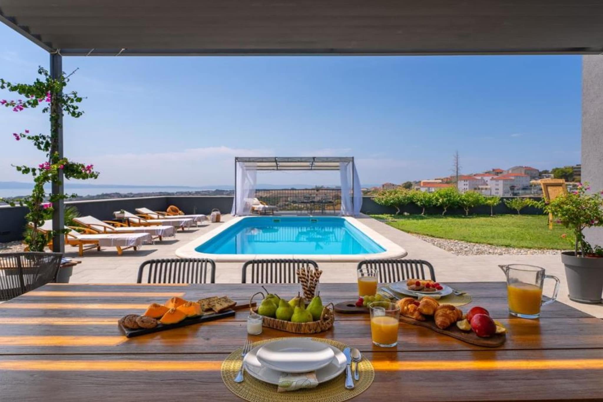 Villa Judita - Five Bedroom House-Zwembad