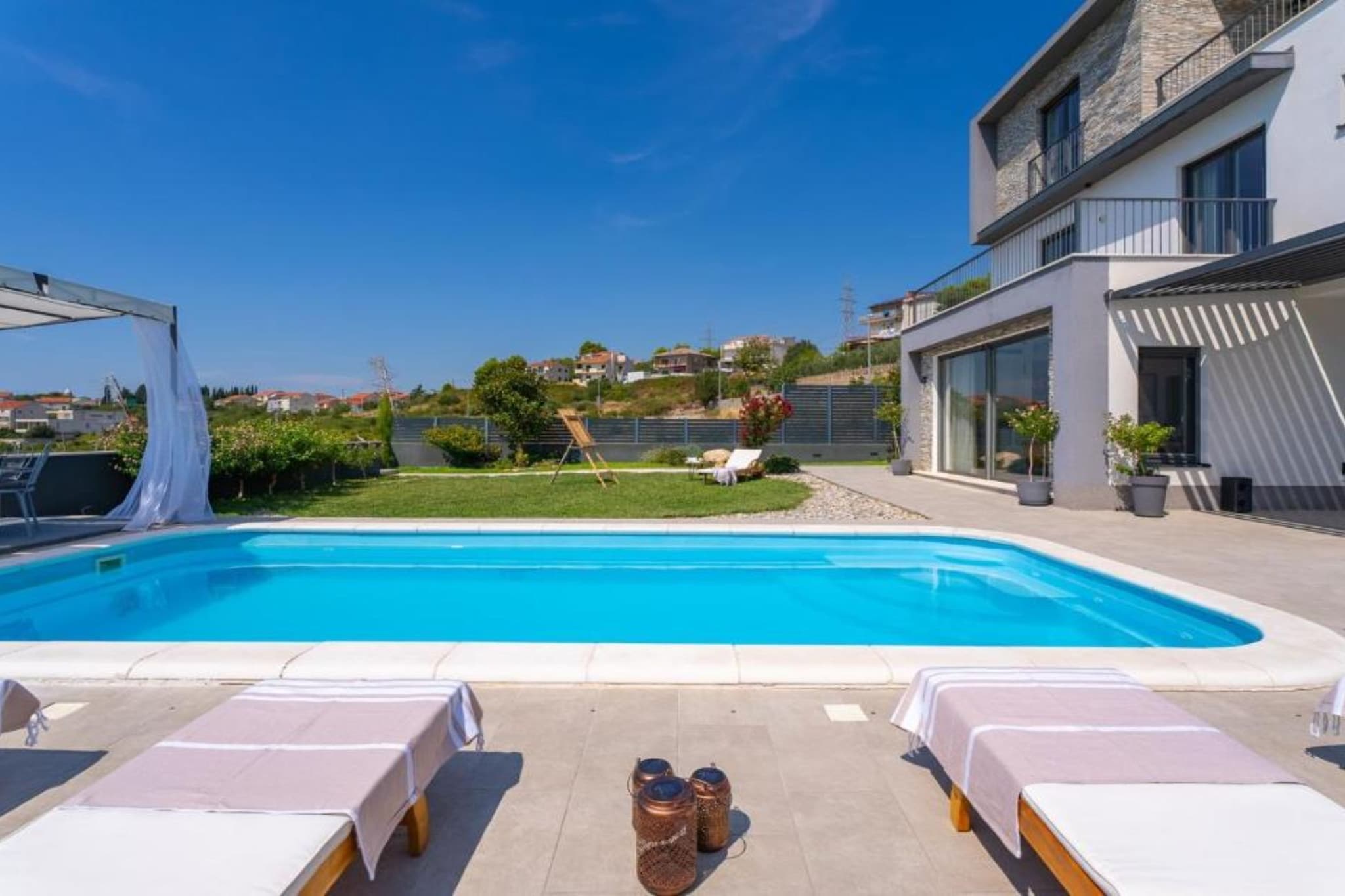 Villa Judita - Five Bedroom House-Zwembad