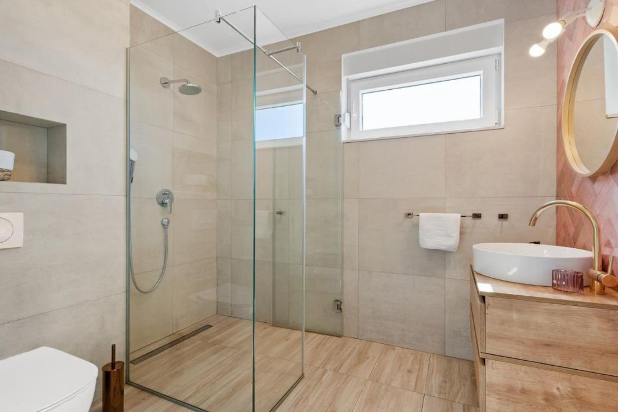 Villa Judita - Five Bedroom House-Badkamer