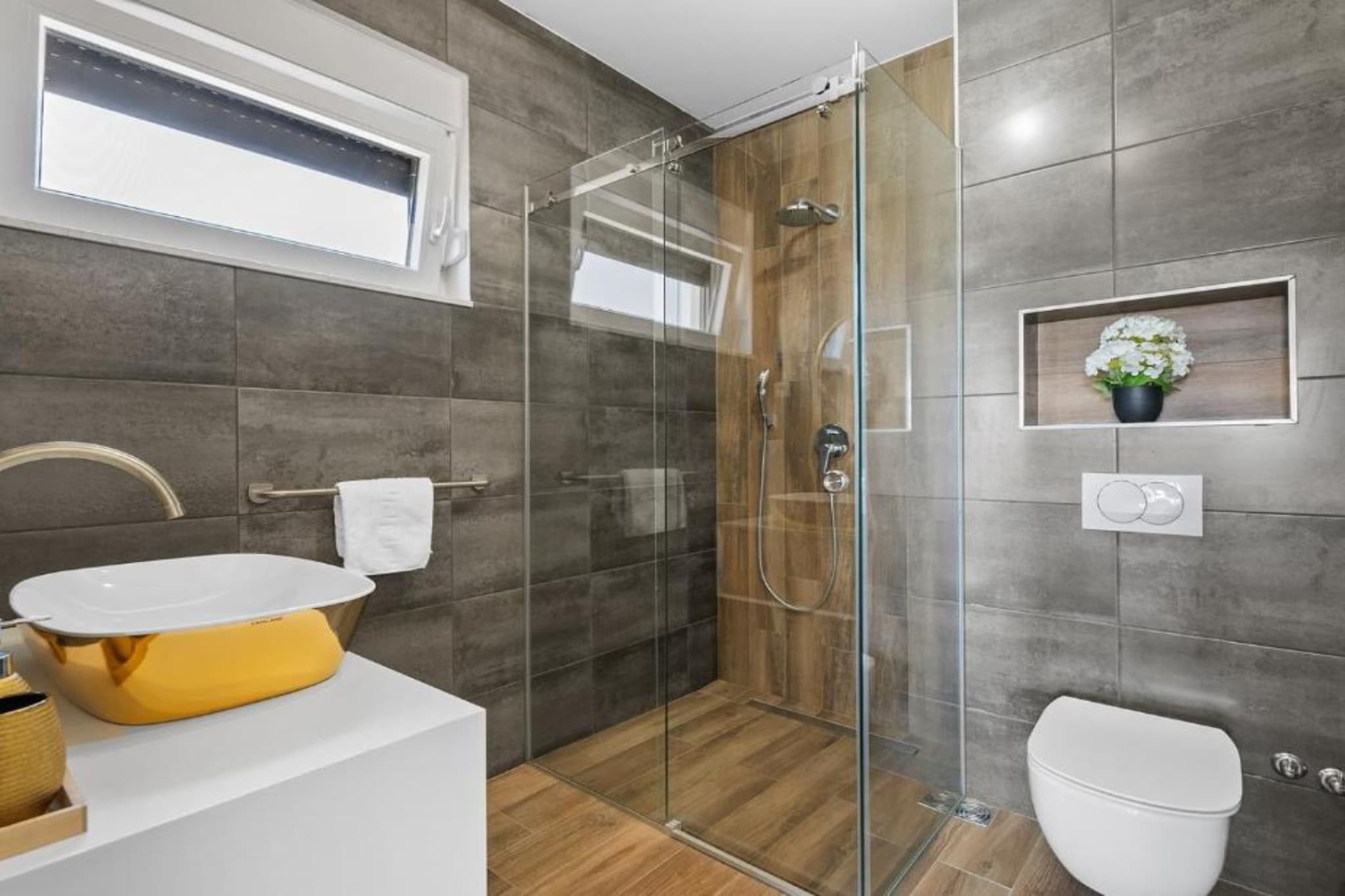 Villa Judita - Five Bedroom House-Badkamer
