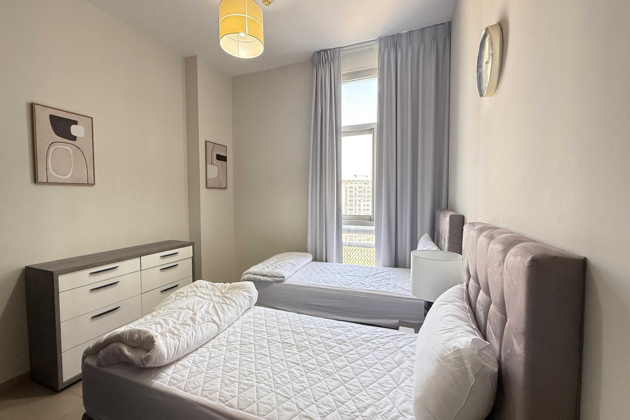 Ground floor: (bedroom(Internet access, double king size bed, TV, seating area, air conditioning, telephone), bathroom(washbasin, toilet, hairdryer, Towels incl., shampoo, body soap, Essentials))