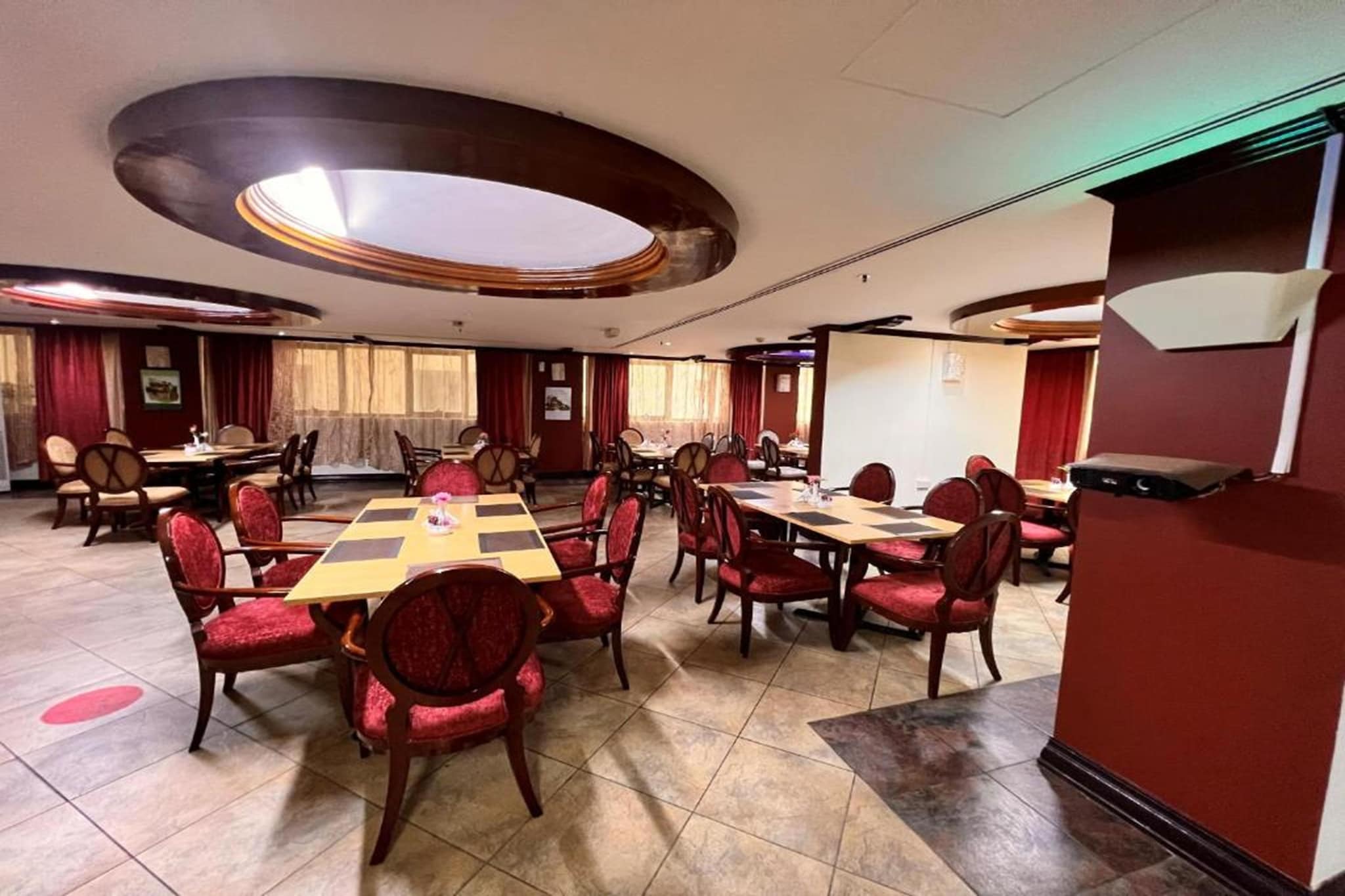 Twin Bliss by the City | Royal Tulip Stay