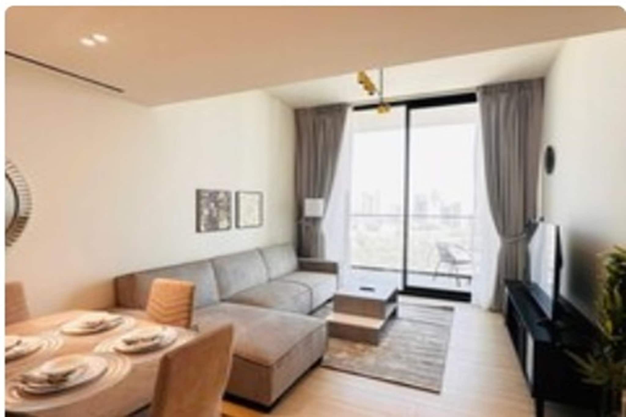 Luxurious Spacious 2 BR Apt. W/ Gym,Free Parking