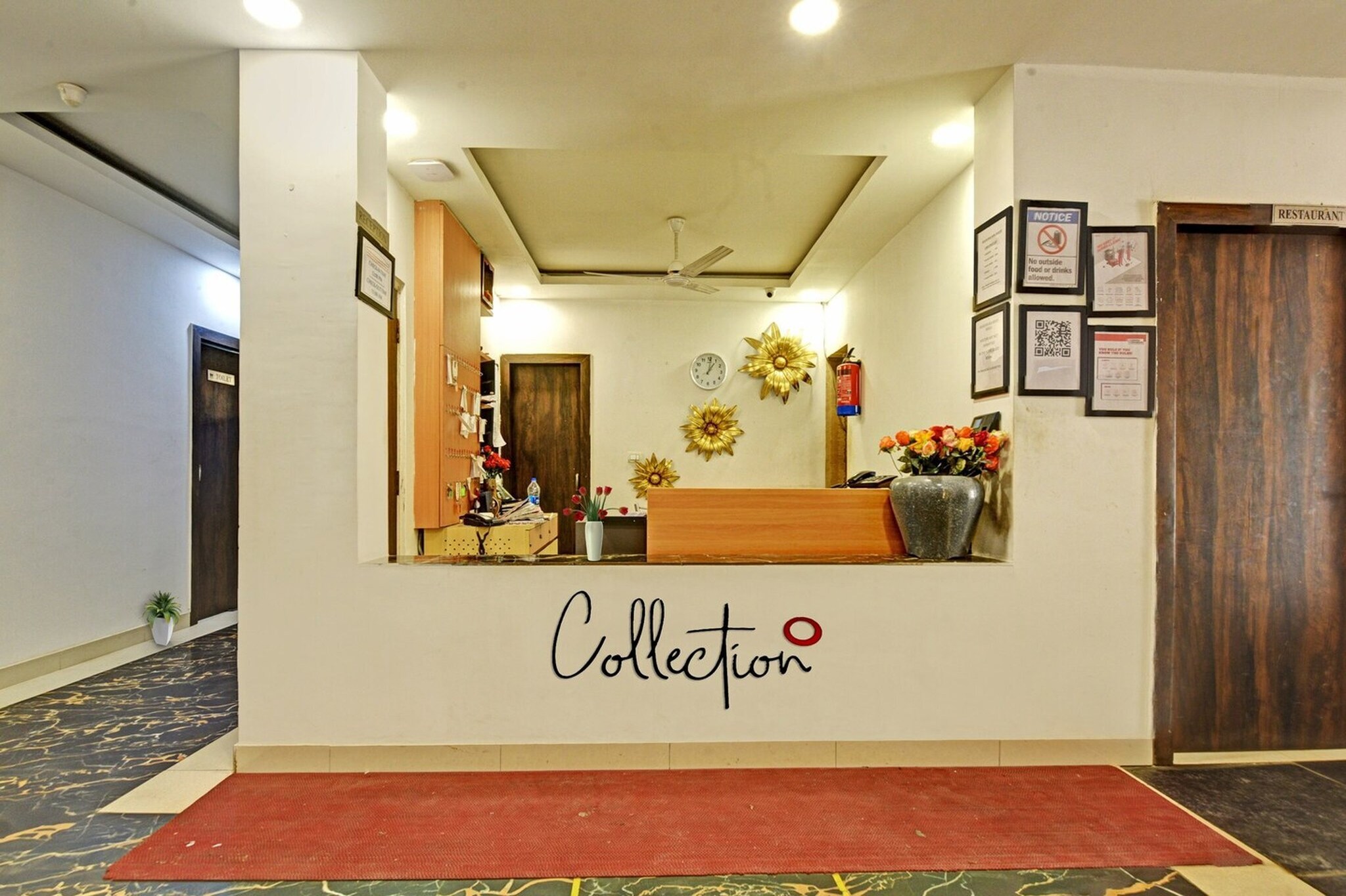 Ground floor: (bedroom(double bed, TV, seating area, air conditioning, telephone), bathroom(bathtub or shower, shower, washbasin, toilet, Towels incl., shampoo, body soap, hot water), lift)