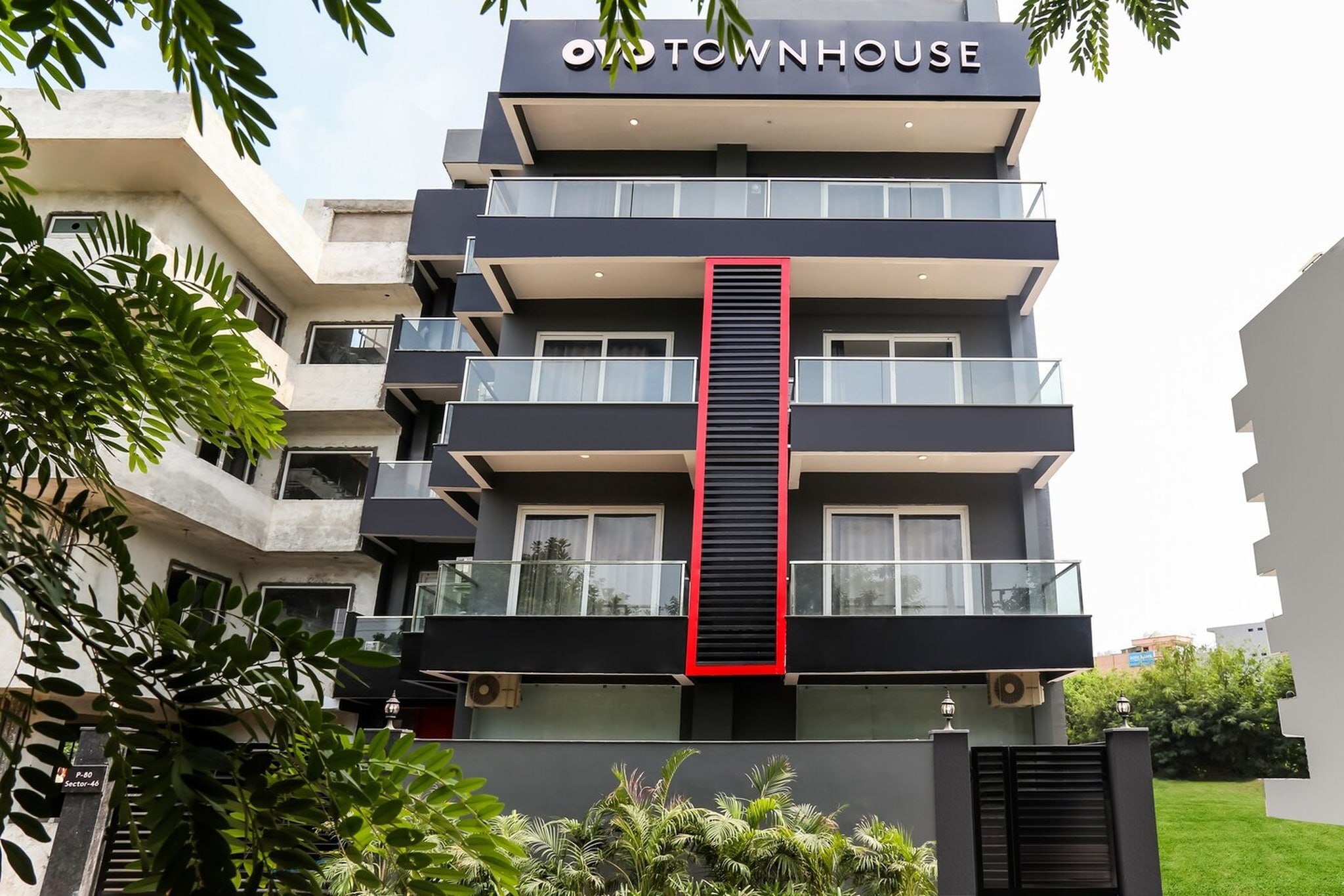 Townhouse 158 Near Netaji Subhash Marg