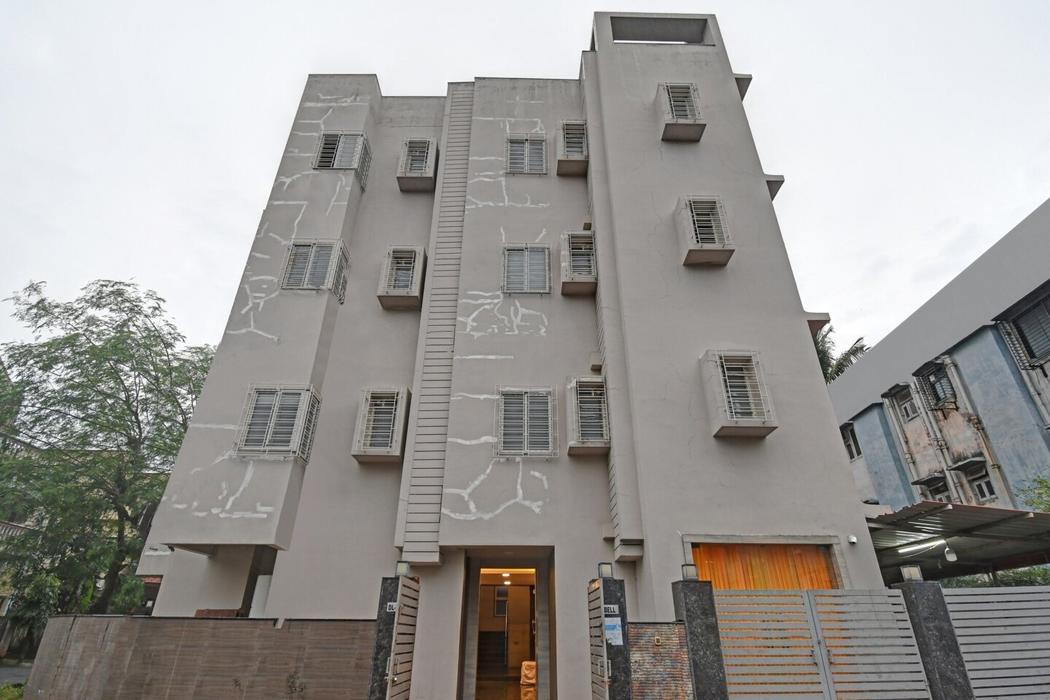Townhouse Hotel All In One