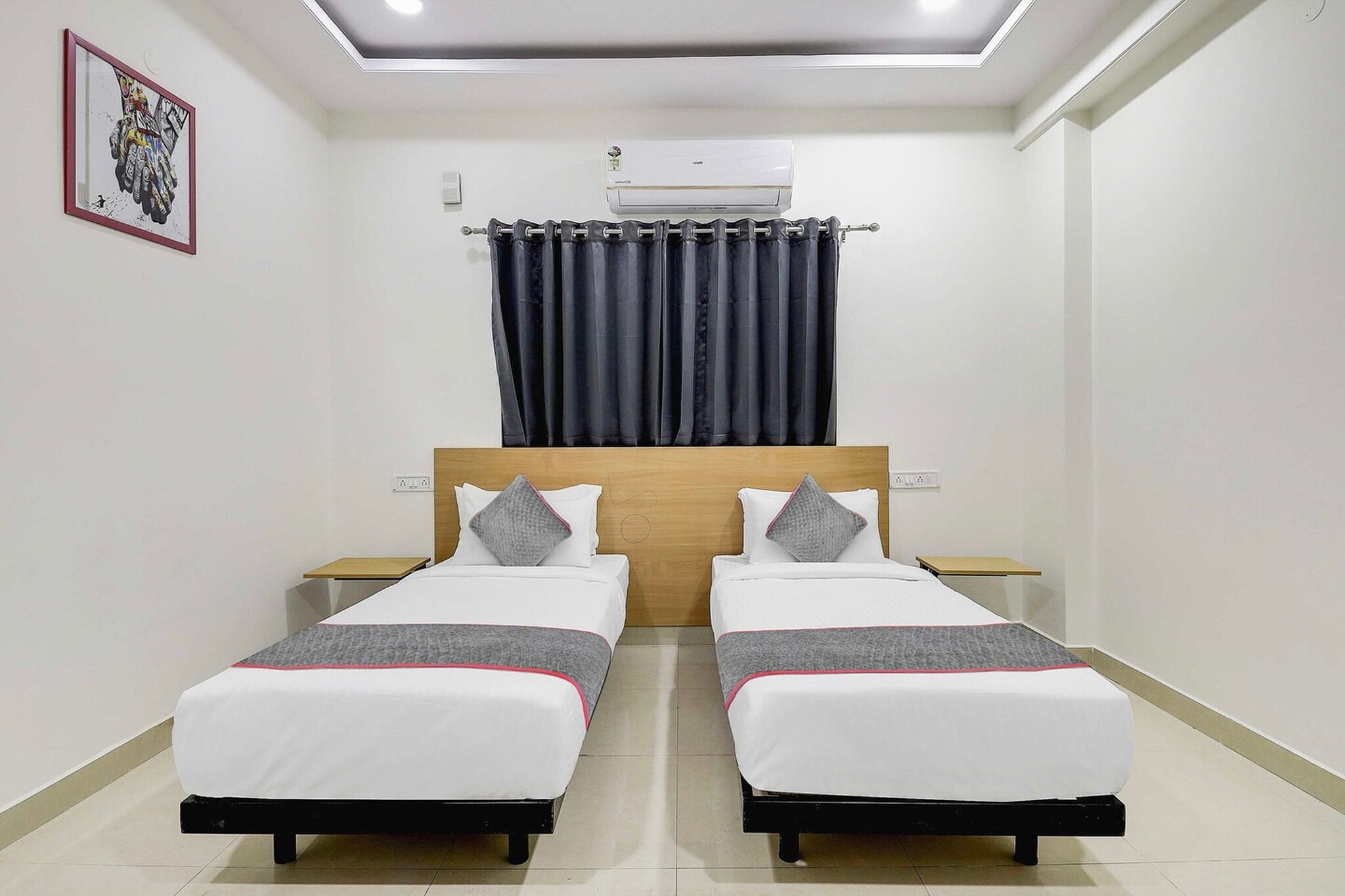 Townhouse De Alphabet Hotel Kukatpally