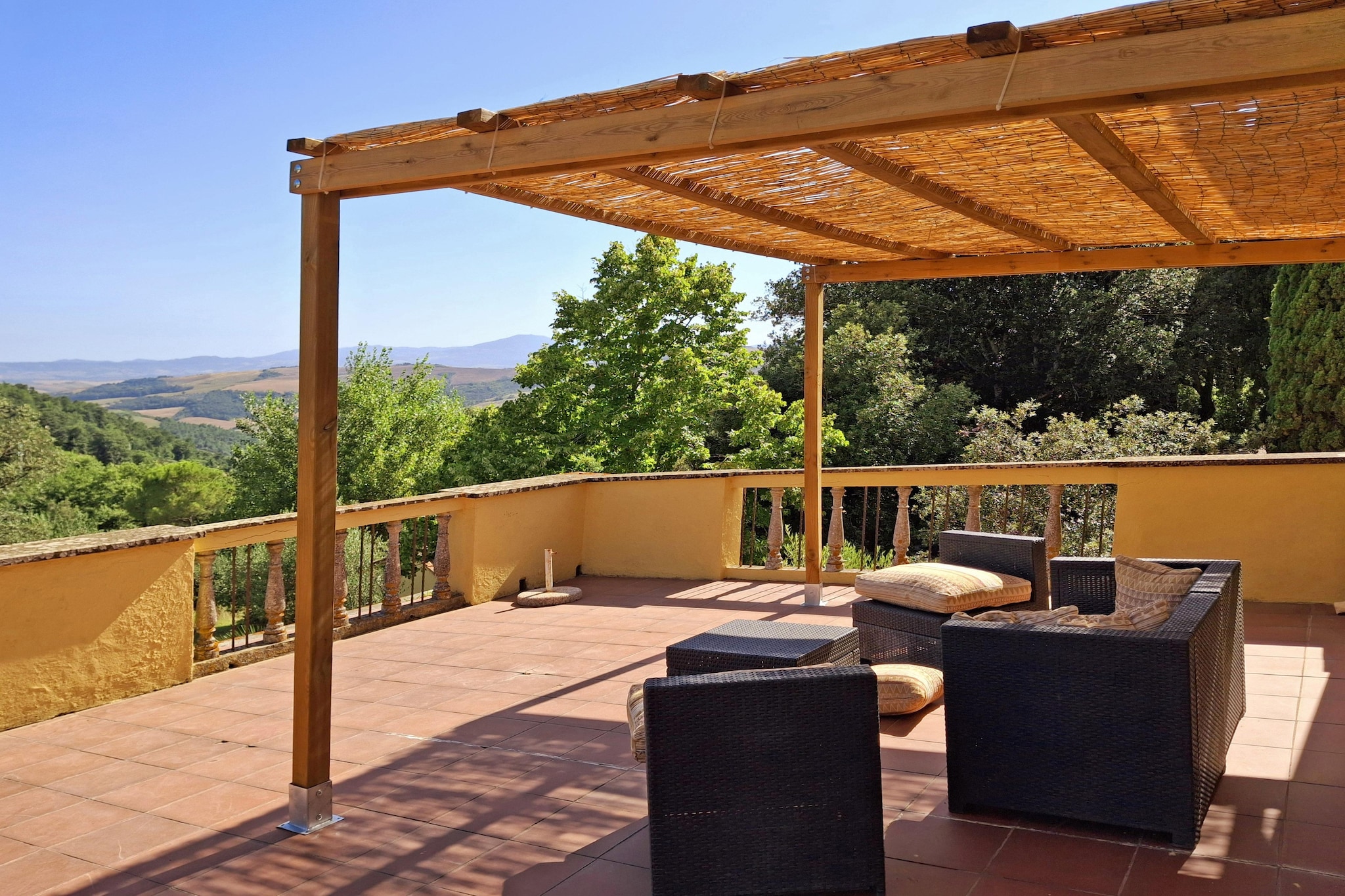 La Palazzina-Terrace balcony