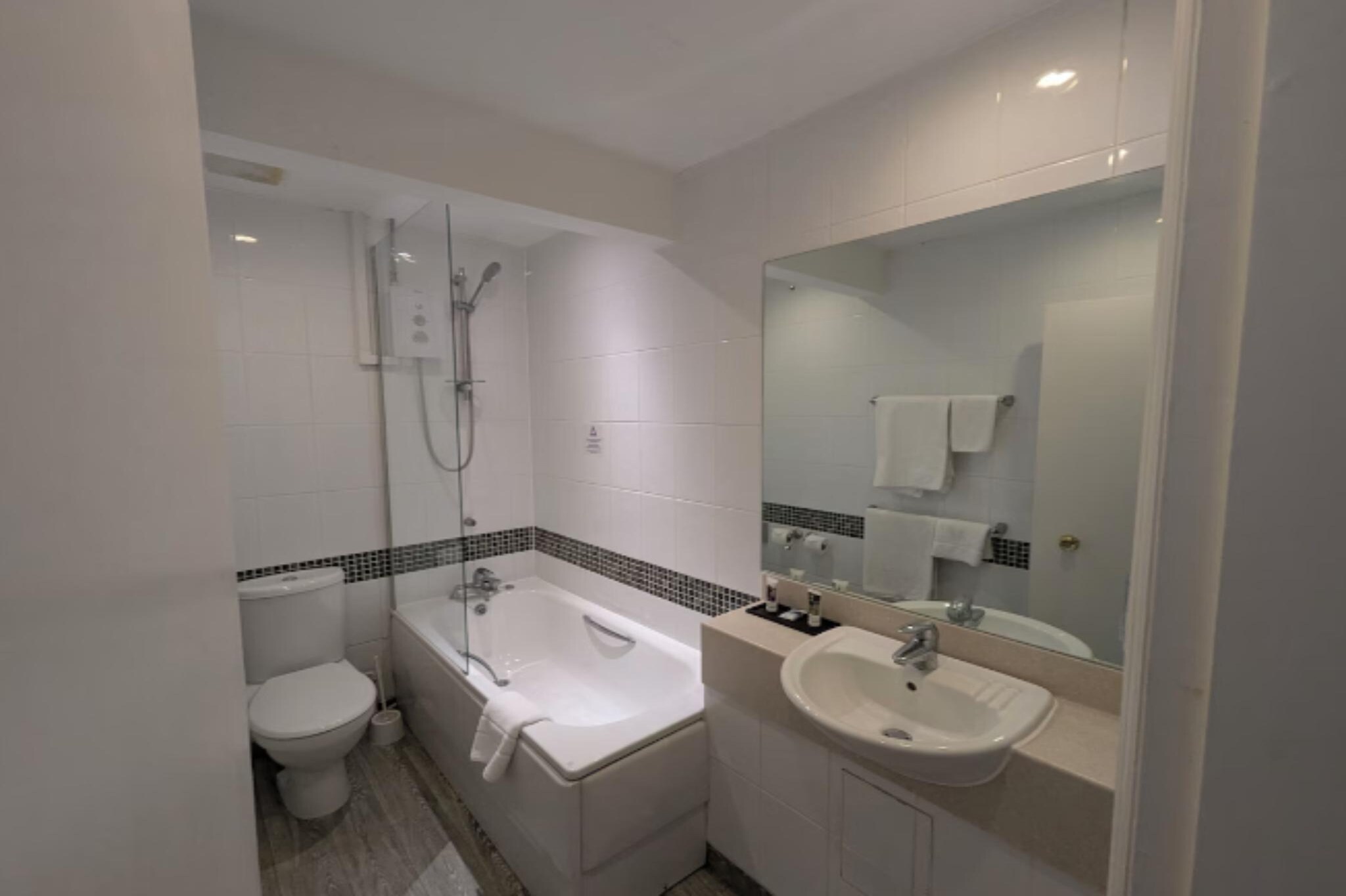 Standard Single Room - Bathroom