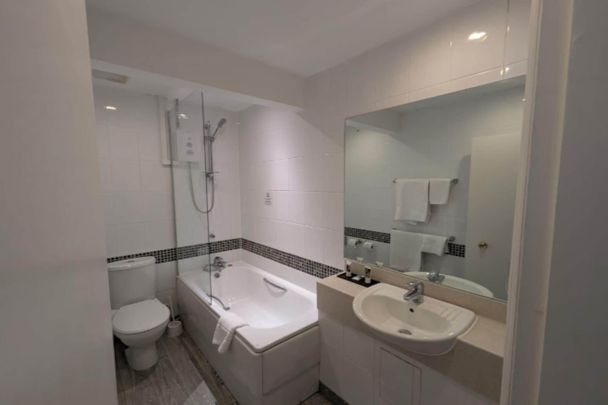 Standard family room for 32A1C - Bathroom