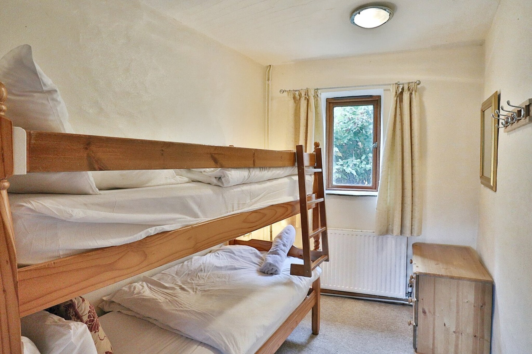 Mill Wheel Cottages-Schlafzimmer