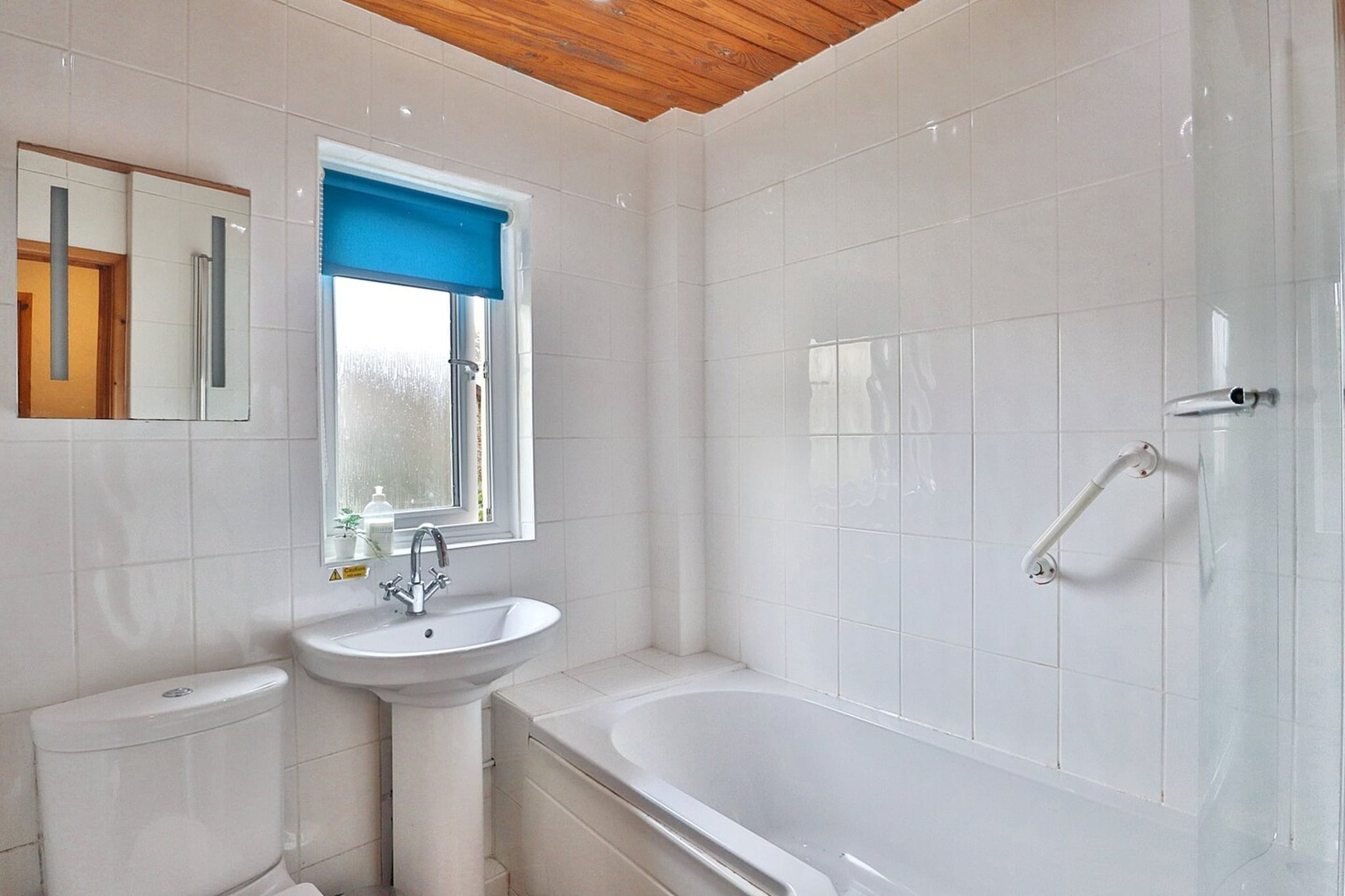 Mill Wheel Cottages-Badezimmer