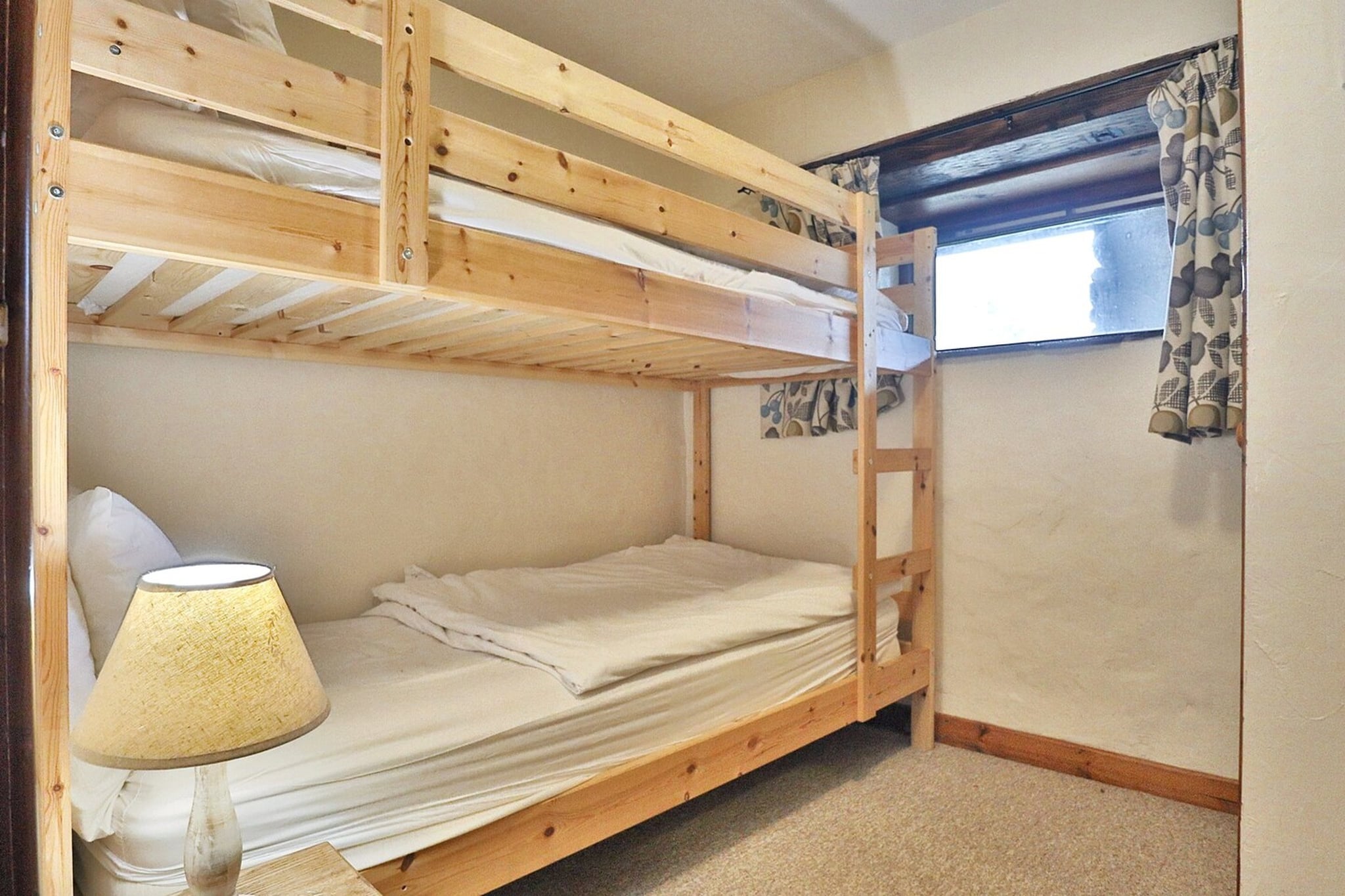 Mill Wheel Cottages-Schlafzimmer