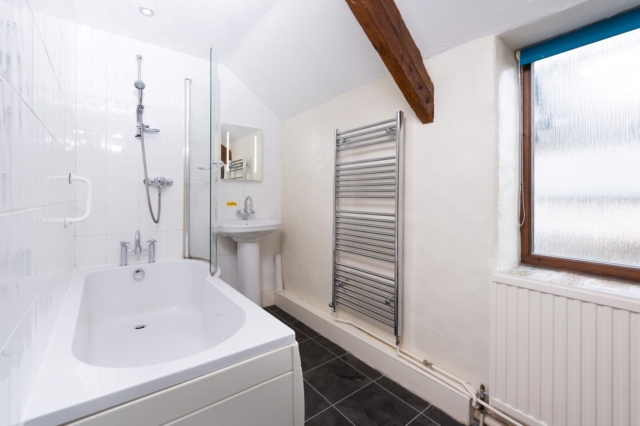 Mill Wheel Cottages-Badezimmer