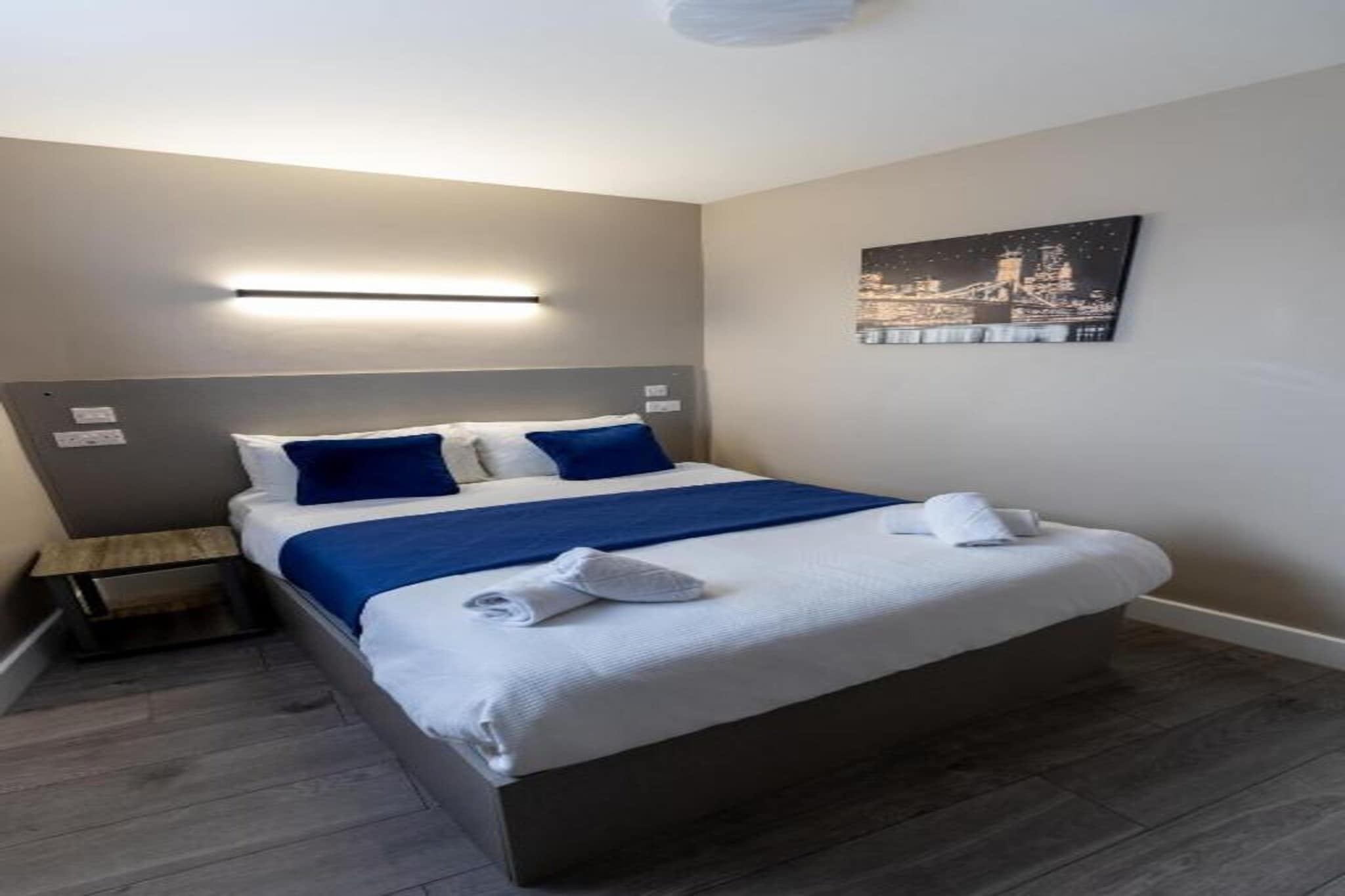Standard Double room with no window-Slaapkamer
