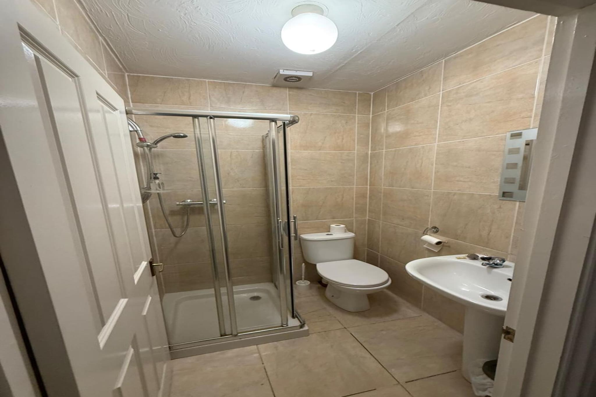 Standard Double Room - Shared