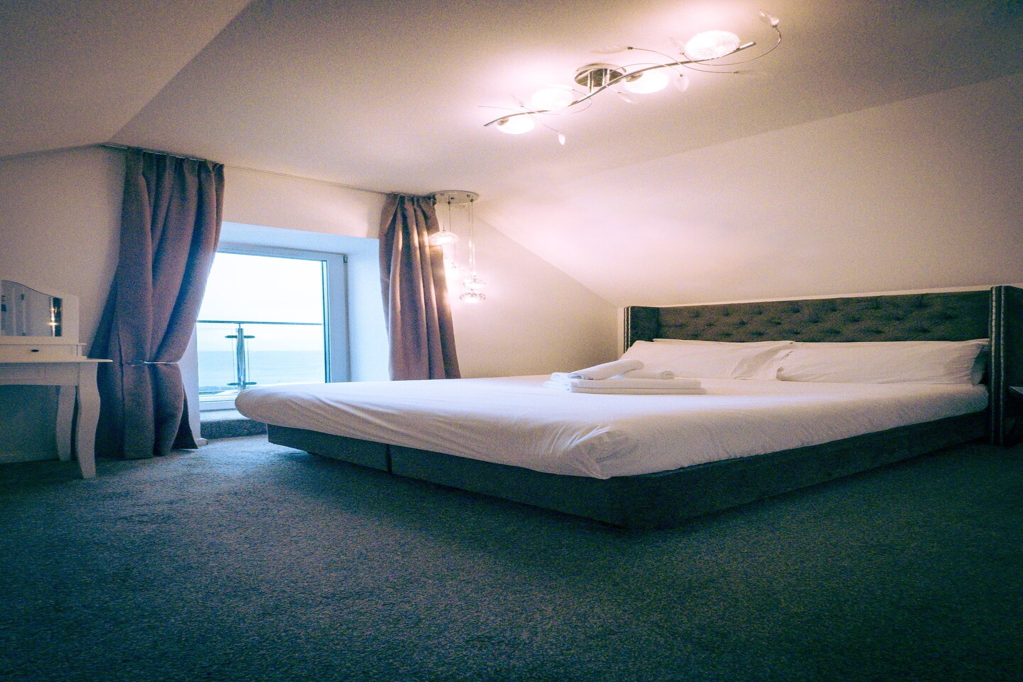 Standard Double Room - Schlafzimmer