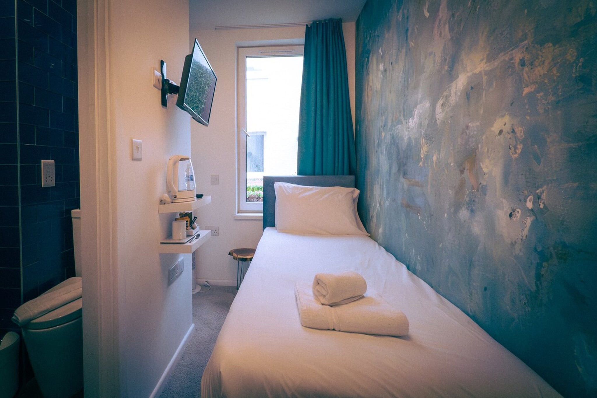 Compact Single Room - Schlafzimmer