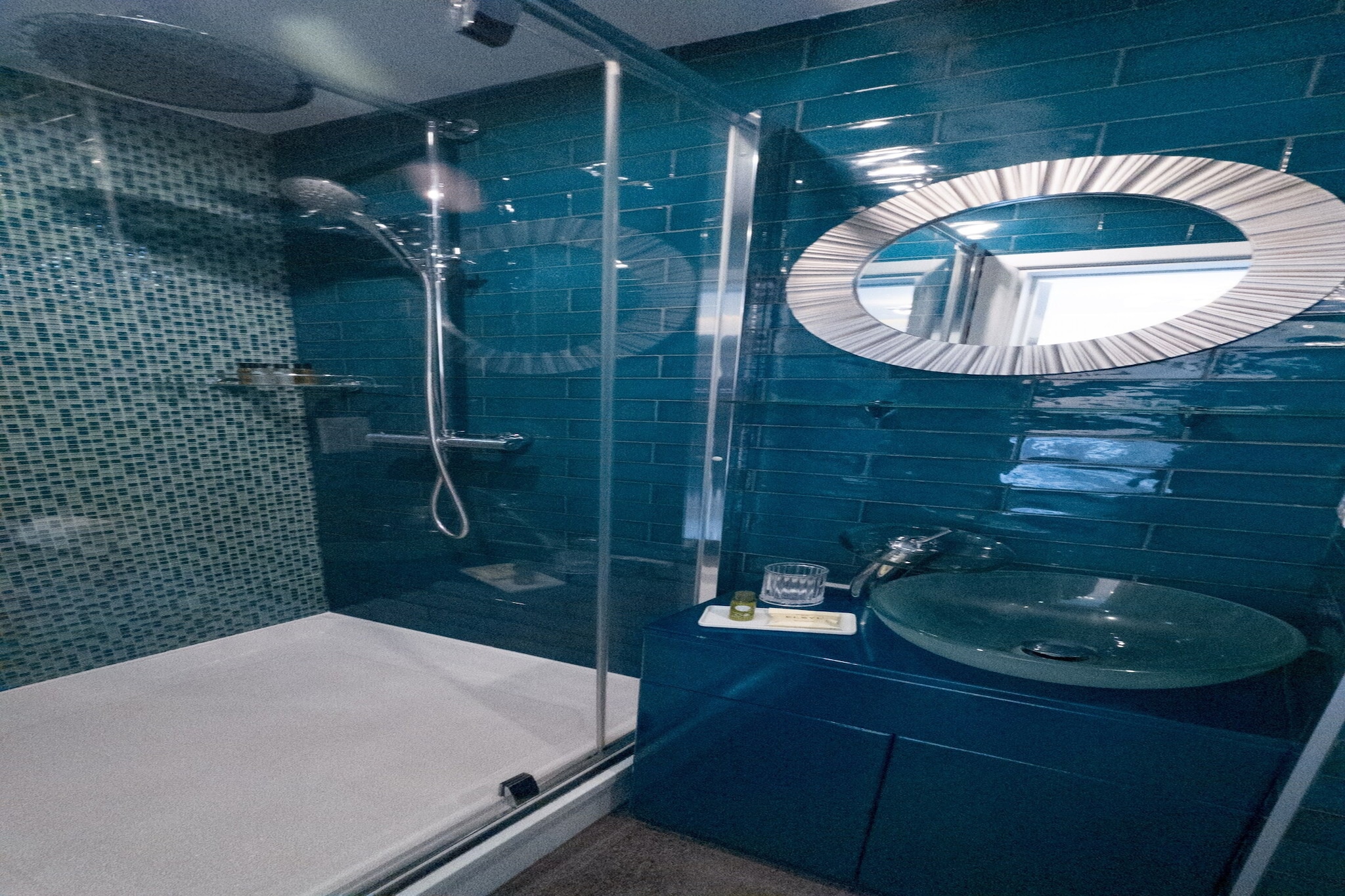 Compact Single Room - Badezimmer