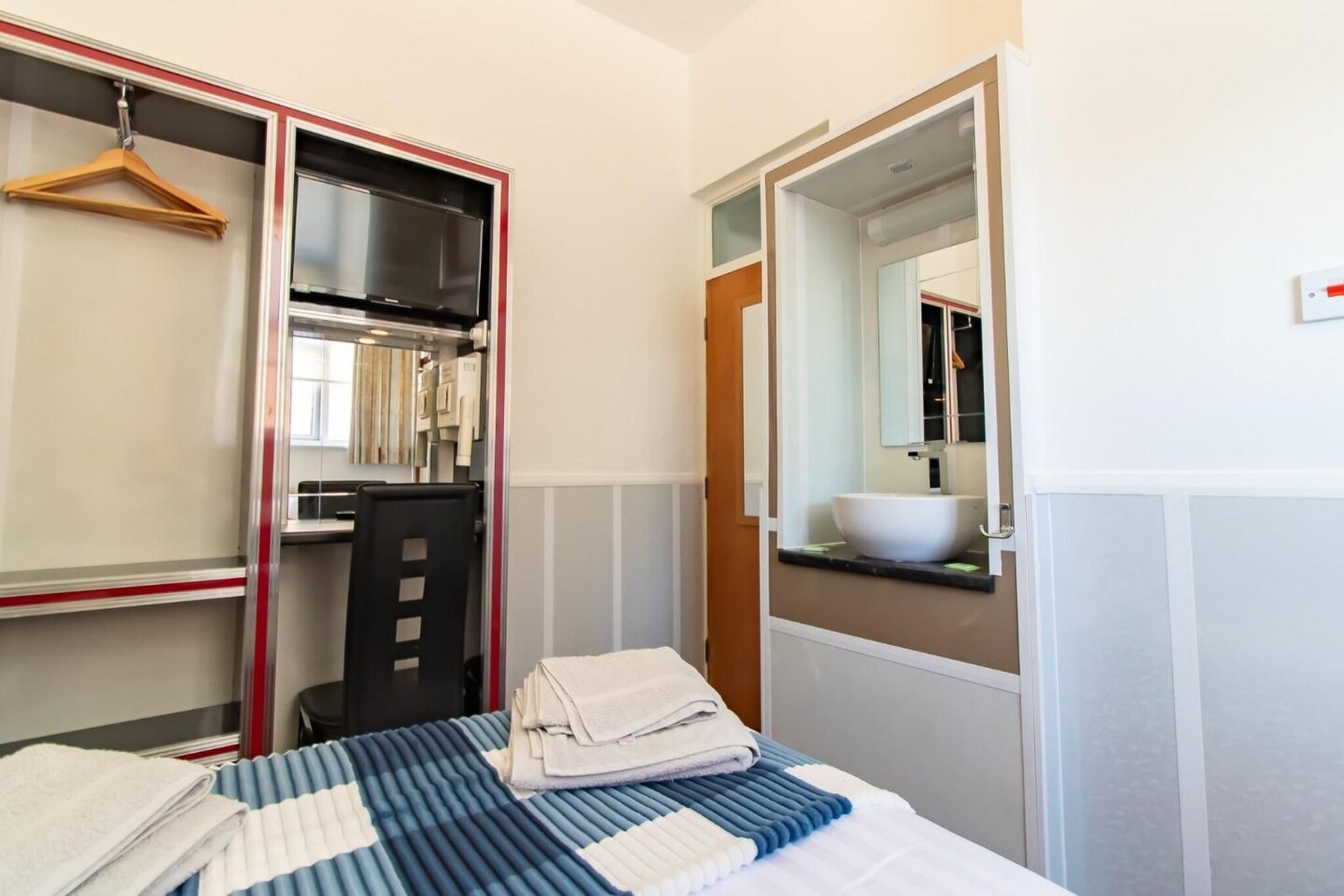 Standard Double Room-Schlafzimmer