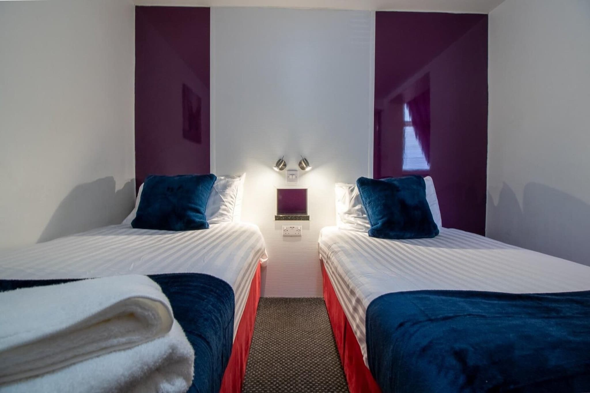 Standard Twin Room-Schlafzimmer