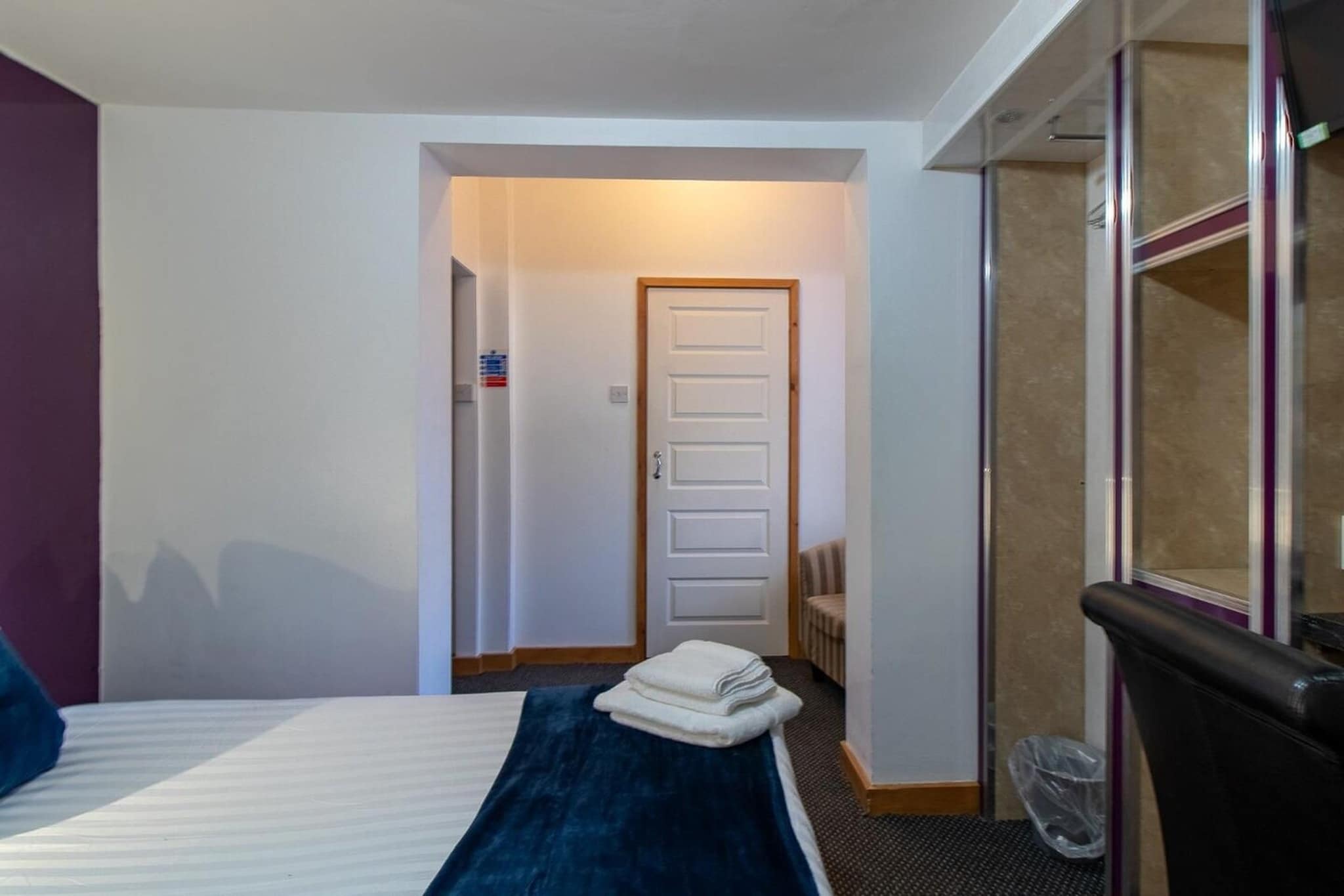 Standard Triple Room-Schlafzimmer