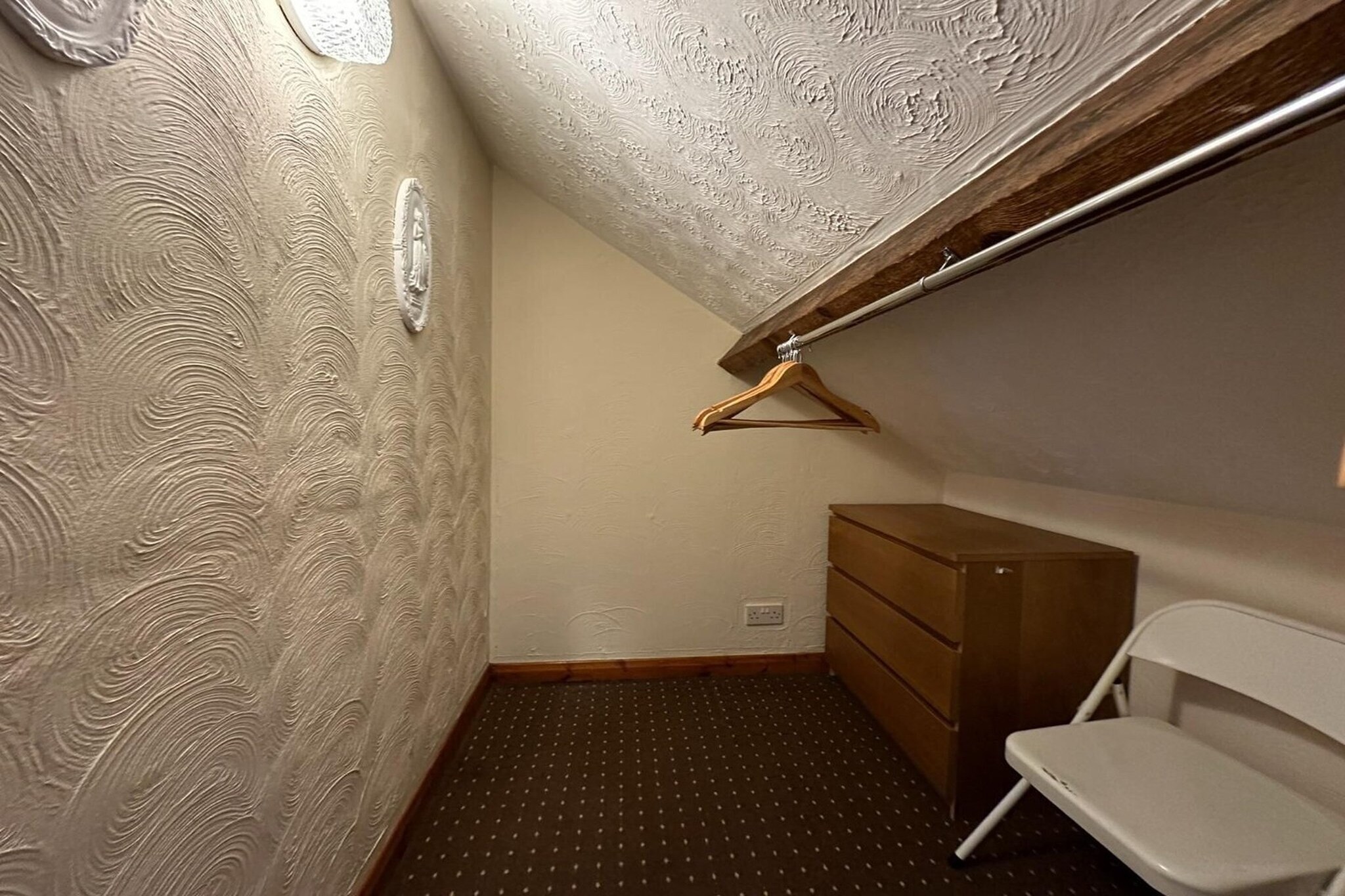 Standard Family of 3 Room-Schlafzimmer
