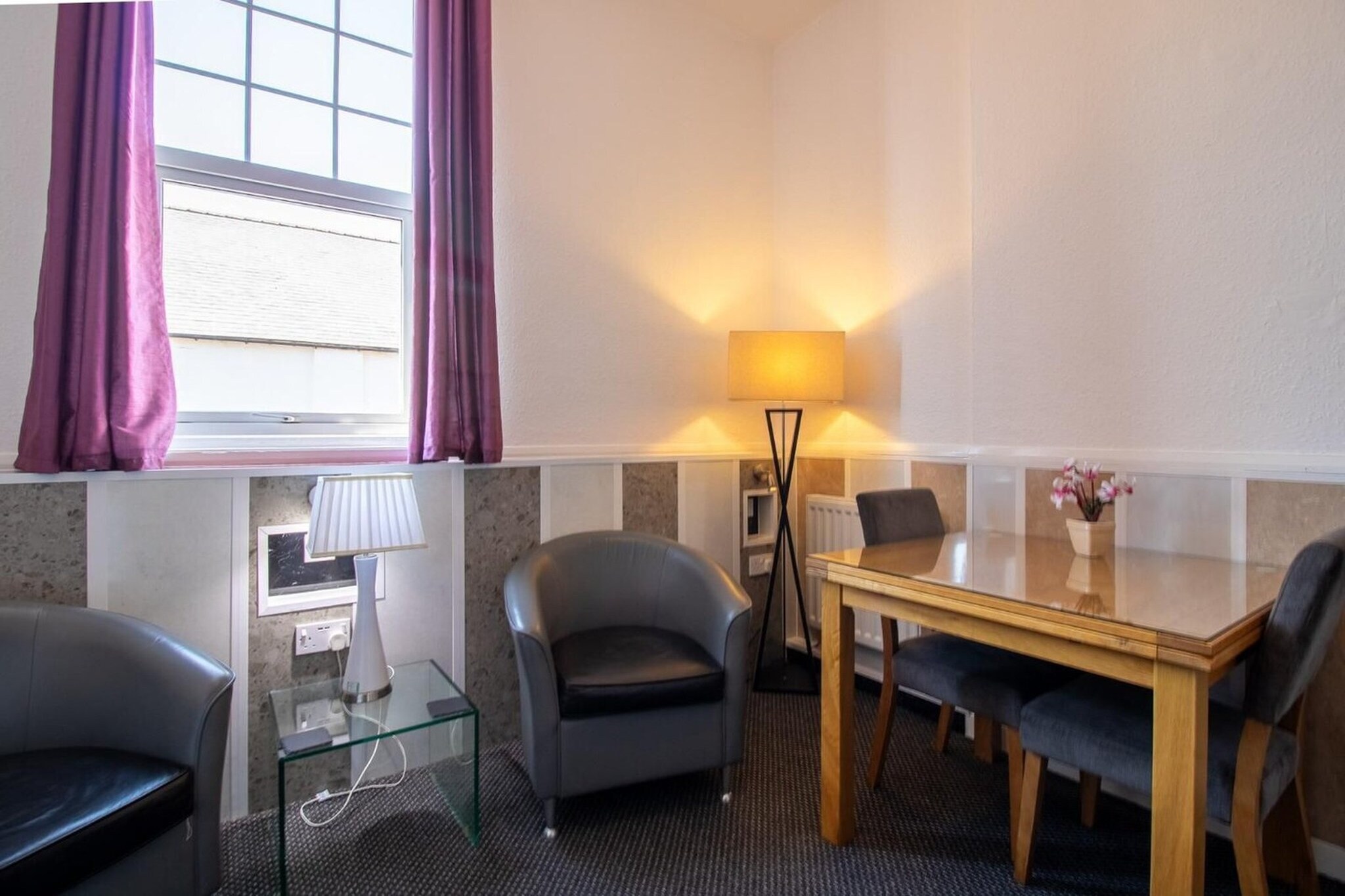 Standard Family of 3 Room-Schlafzimmer