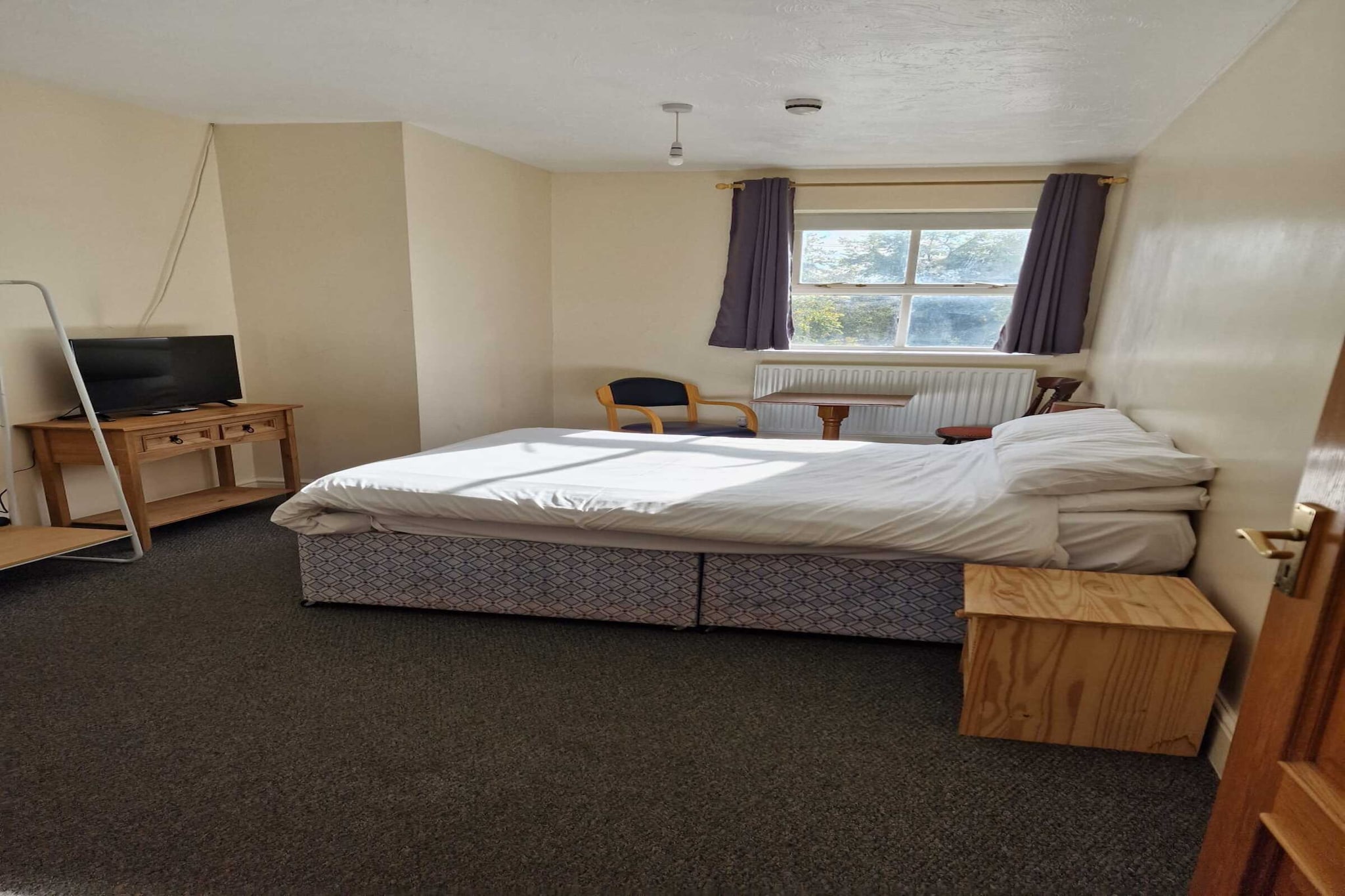 Standard Double Room - Schlafzimmer