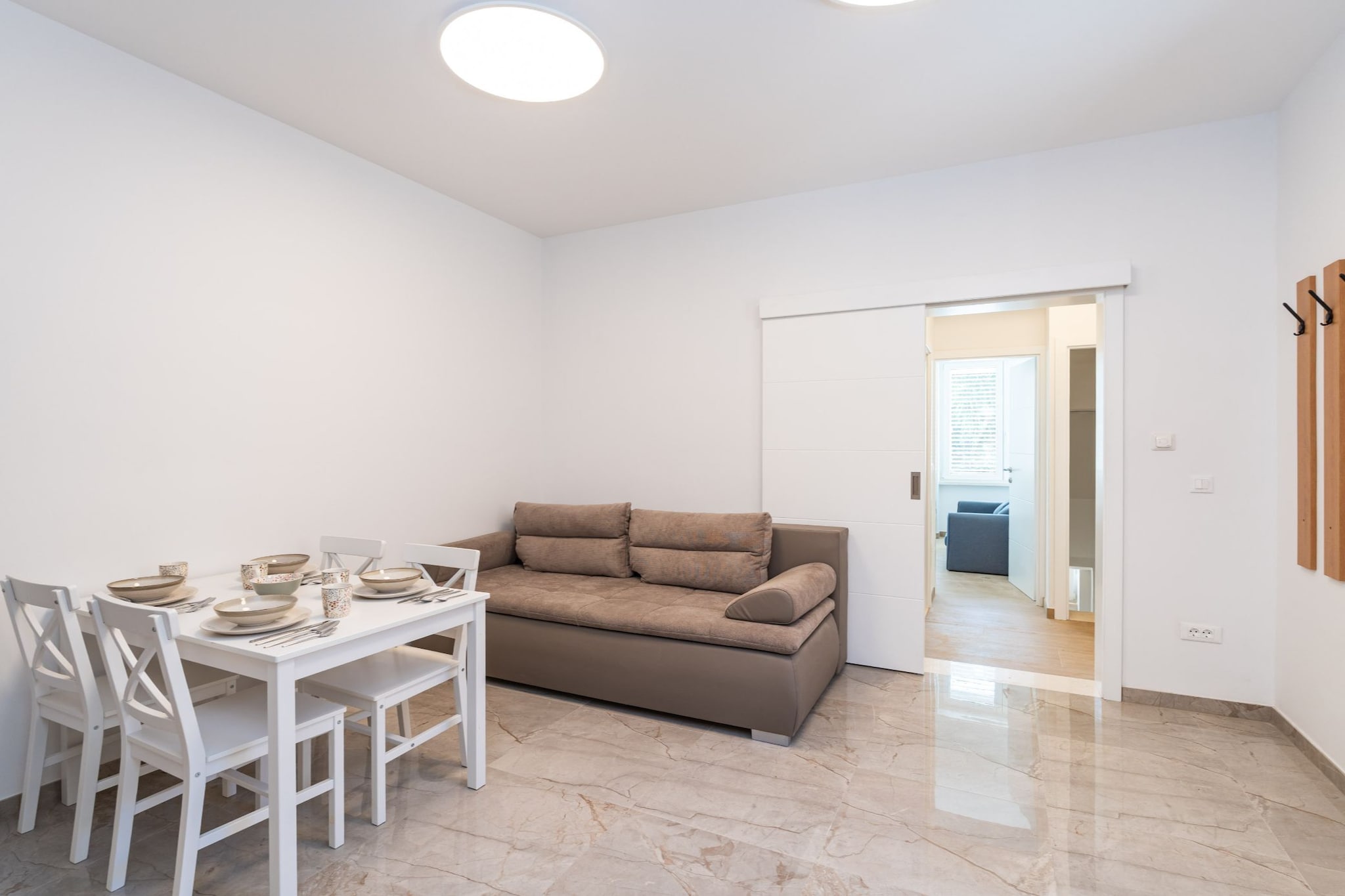 Apartment Nikolica - Two Bedroom Apartment with Terrace-Woonkamer
