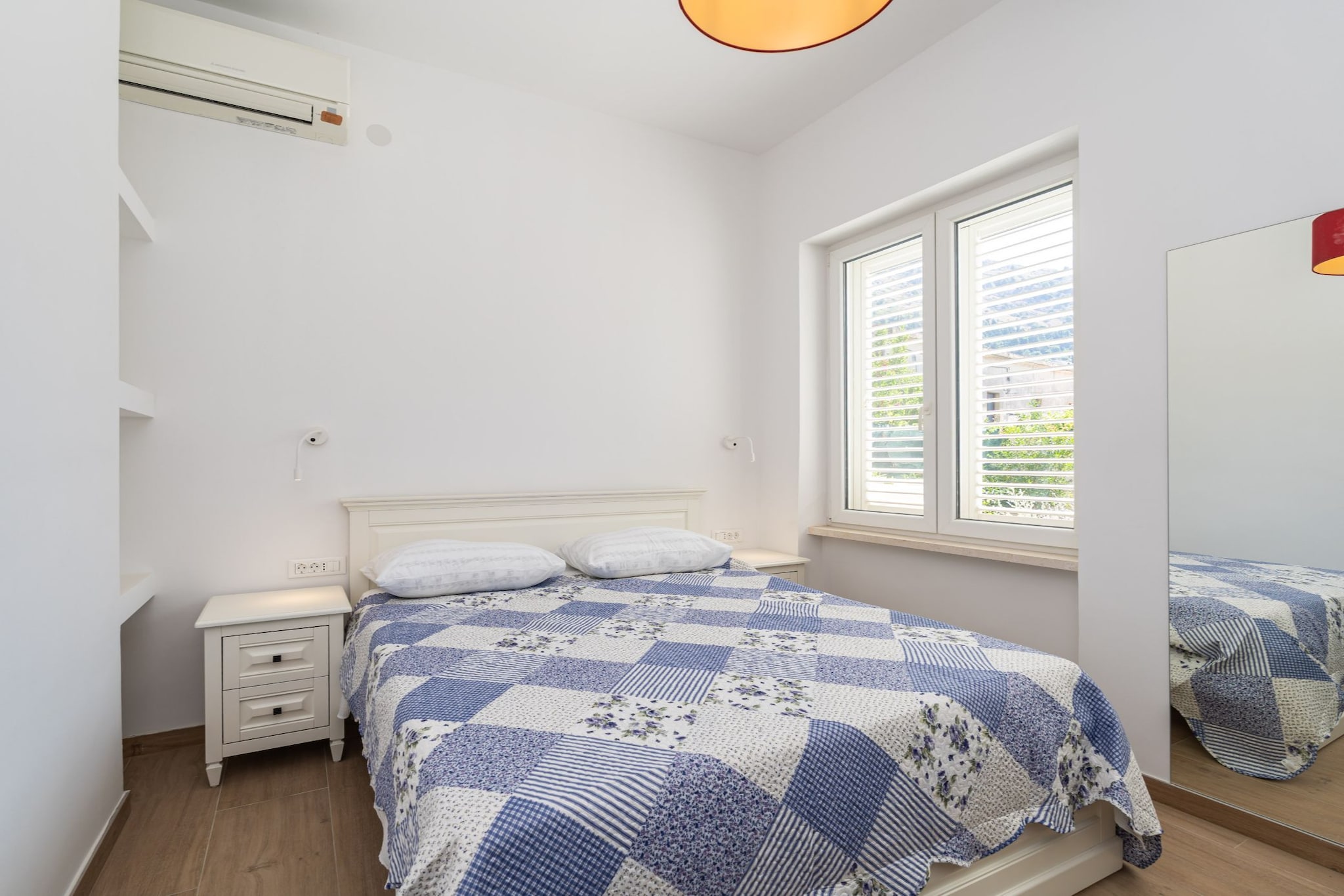 Apartment Nikolica - Two Bedroom Apartment with Terrace-Slaapkamer
