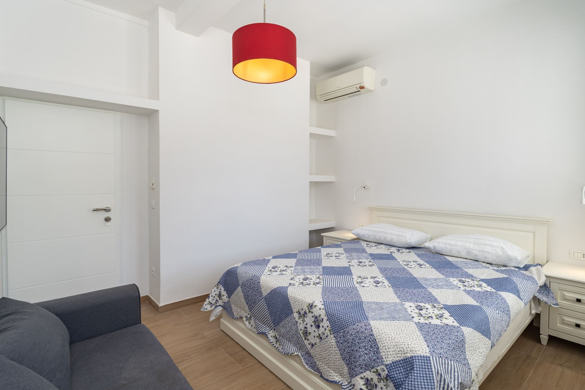 Apartment Nikolica - Two Bedroom Apartment with Terrace-Slaapkamer