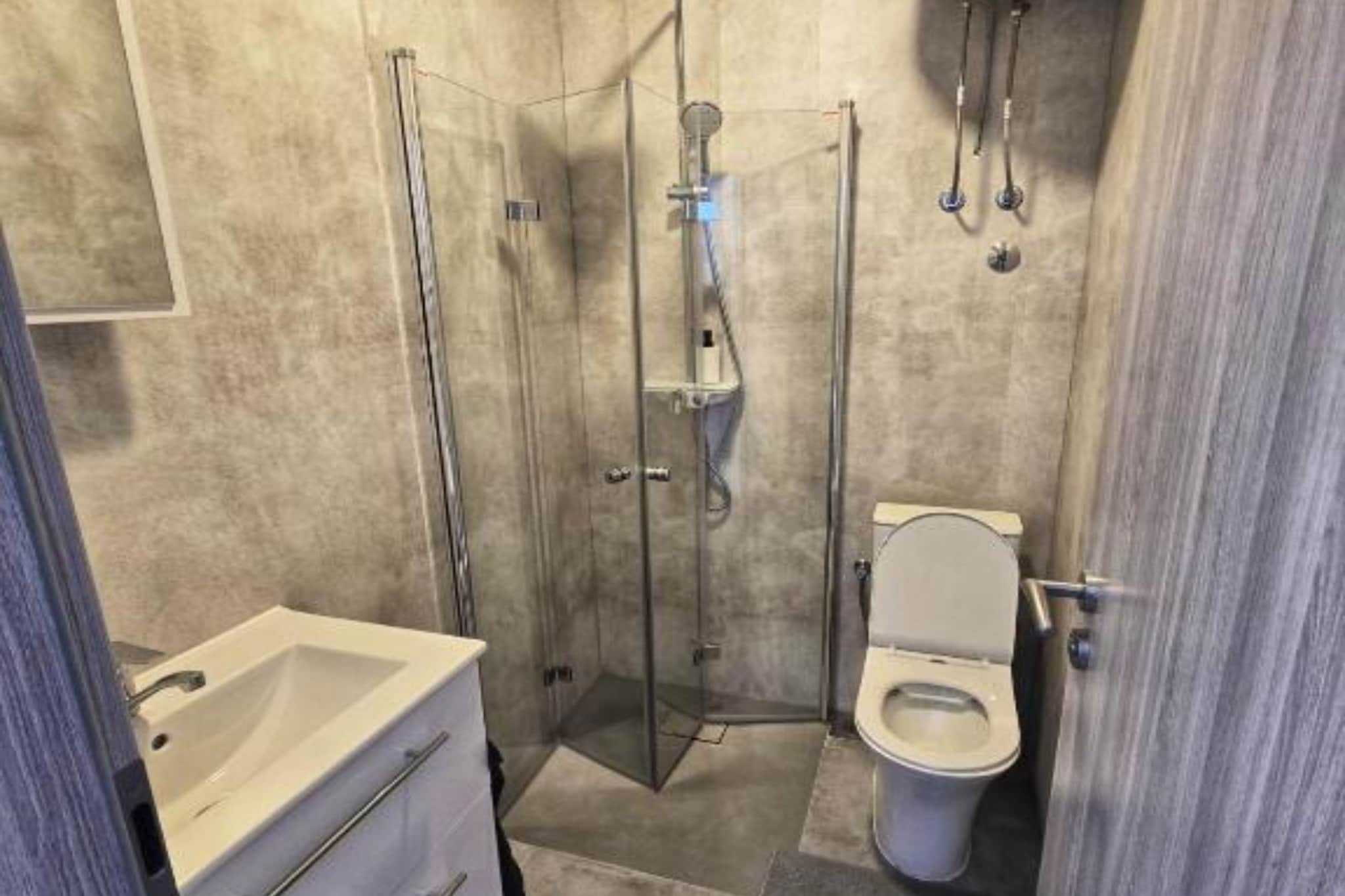 Rooms Burnum - Triple Room 1-Badezimmer