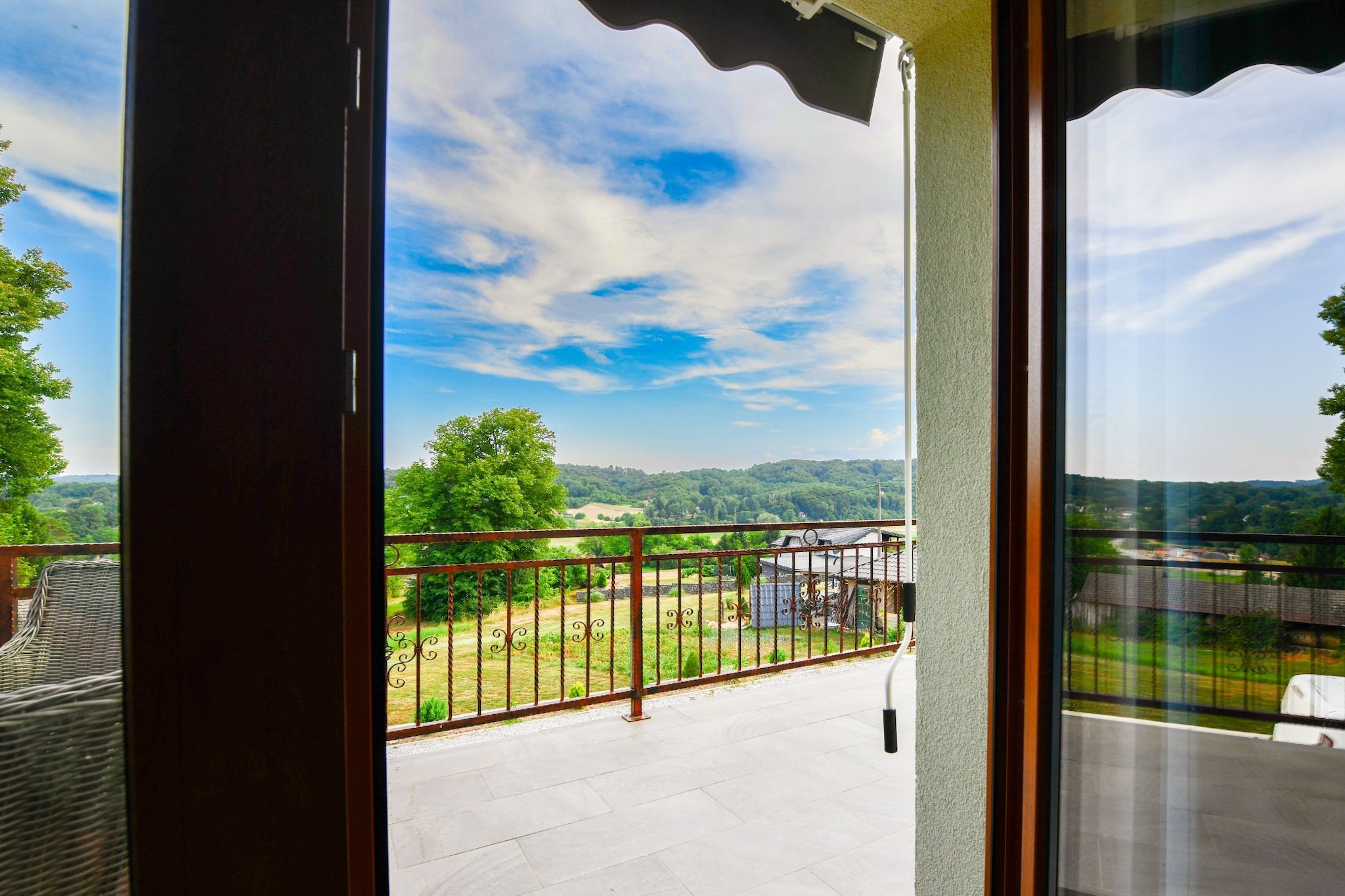 Plivanje u zalazak sunca - Three Bedroom House-Terrasse