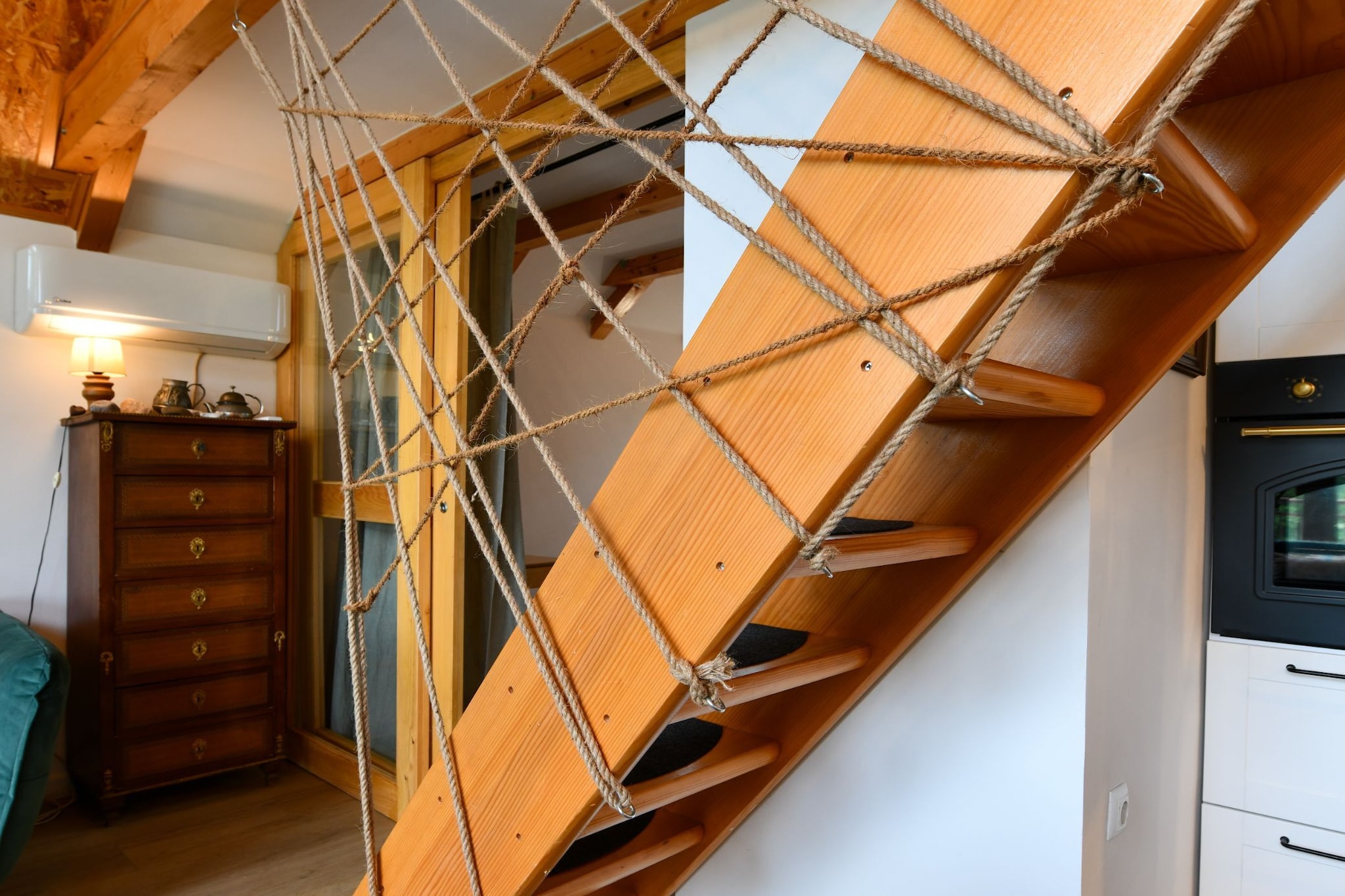 Plivanje u zalazak sunca - Three Bedroom House-Salon