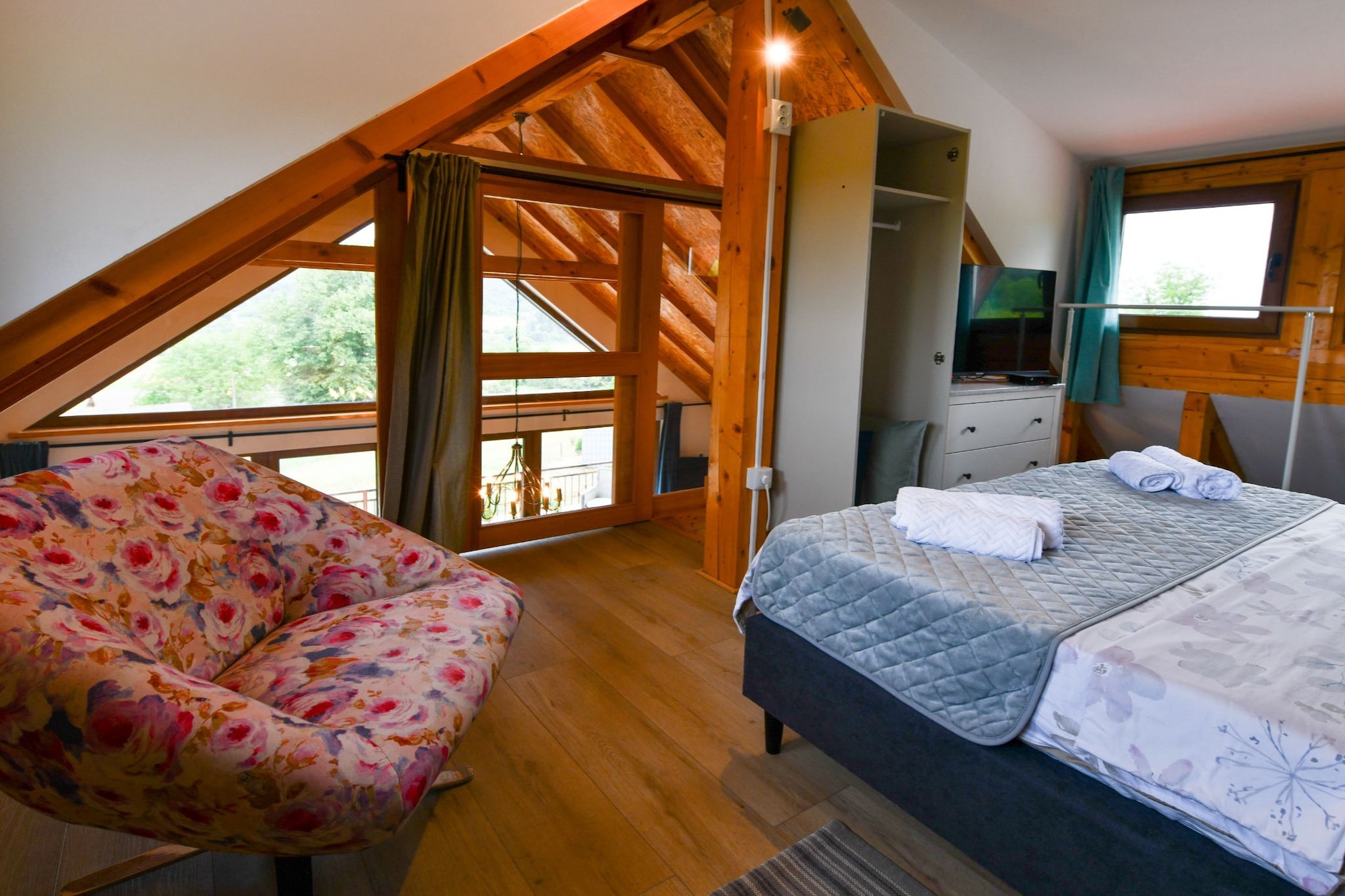 Plivanje u zalazak sunca - Three Bedroom House-Chambre