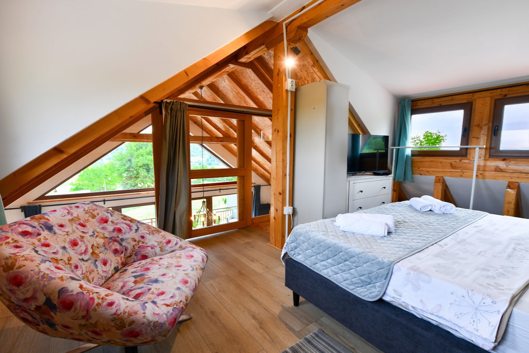 Plivanje u zalazak sunca - Three Bedroom House-Chambre