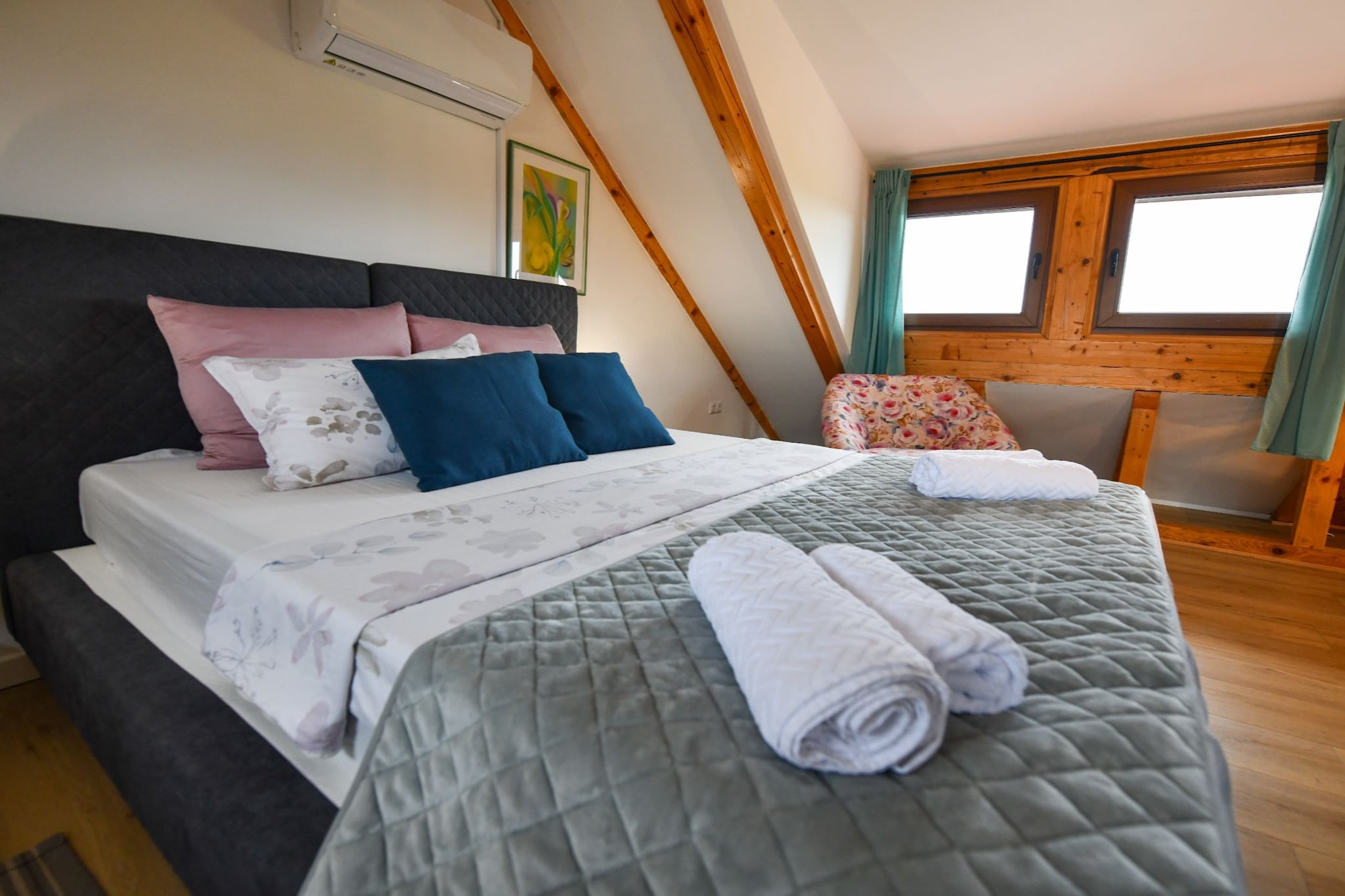 Plivanje u zalazak sunca - Three Bedroom House-Chambre