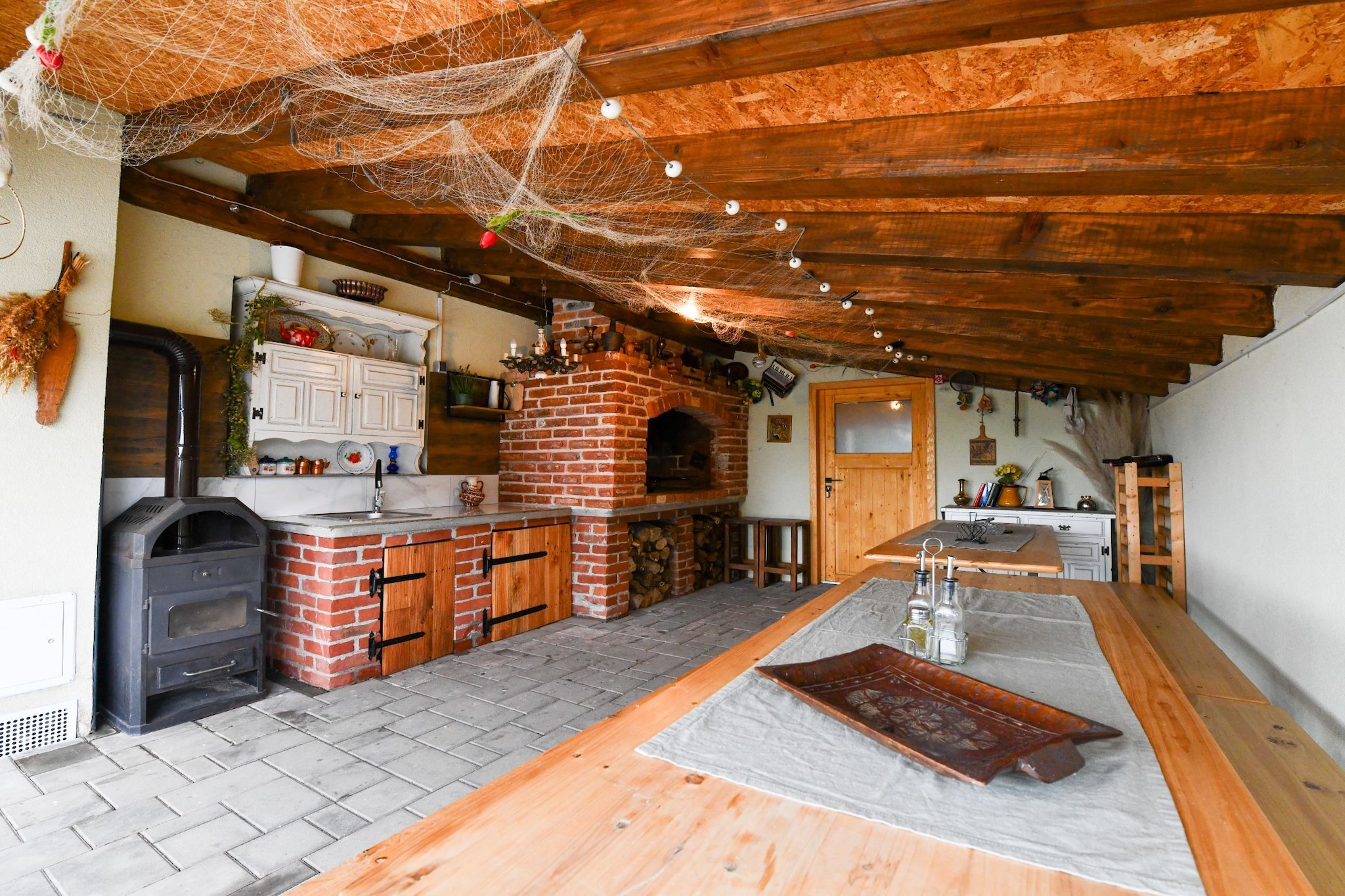 Plivanje u zalazak sunca - Three Bedroom House-Cuisine