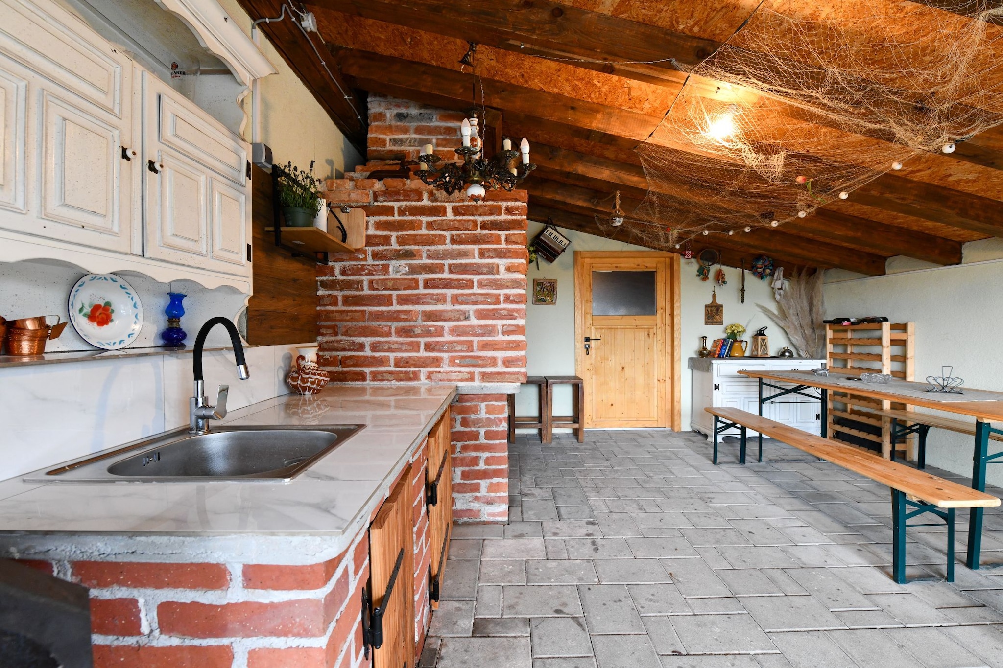 Plivanje u zalazak sunca - Three Bedroom House-Cuisine