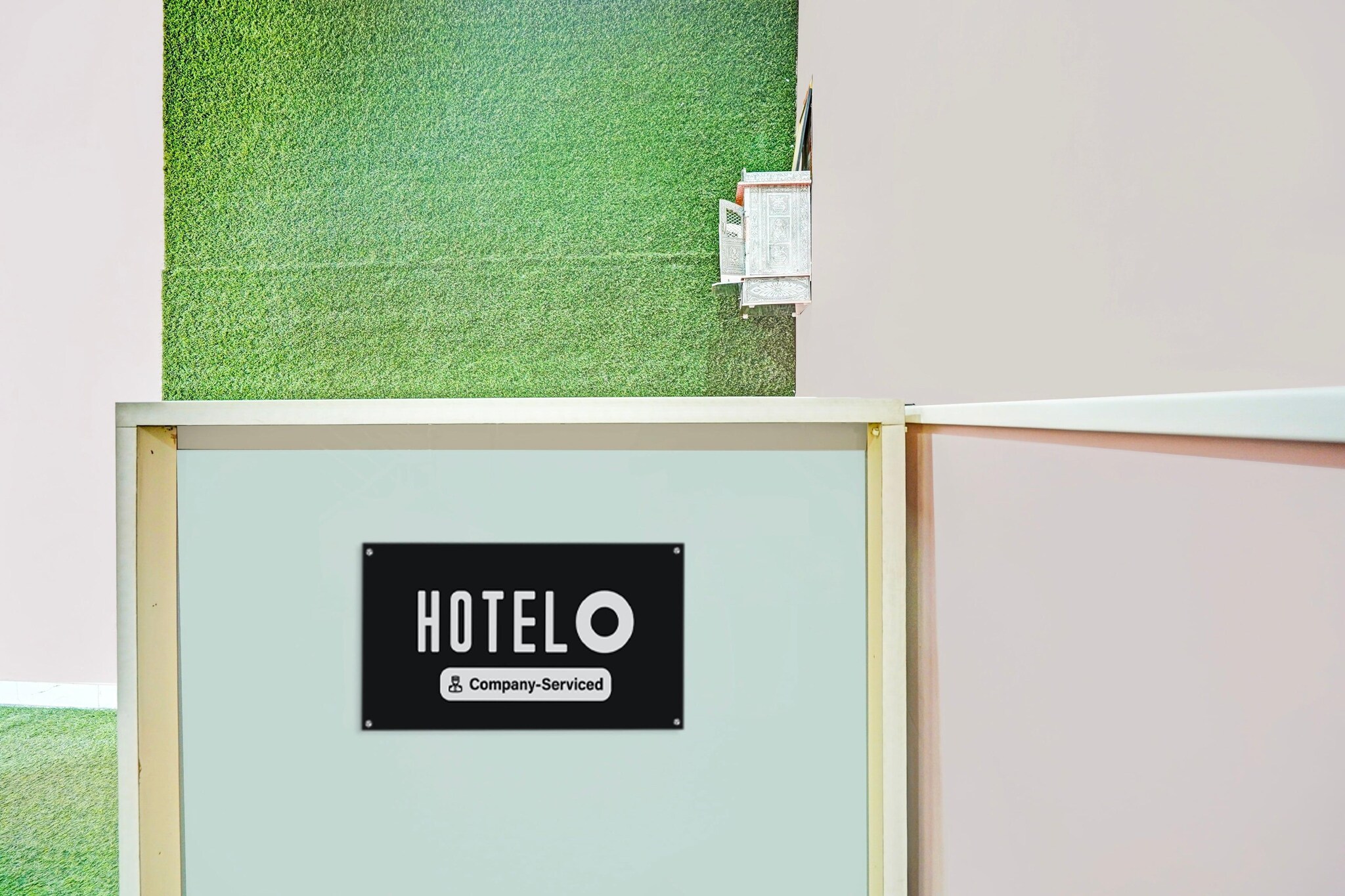 Ground floor: (bedroom(double bed, TV, seating area, air conditioning, telephone), bathroom(bathtub or shower, shower, washbasin, toilet, Towels incl., shampoo, body soap, hot water), lift)