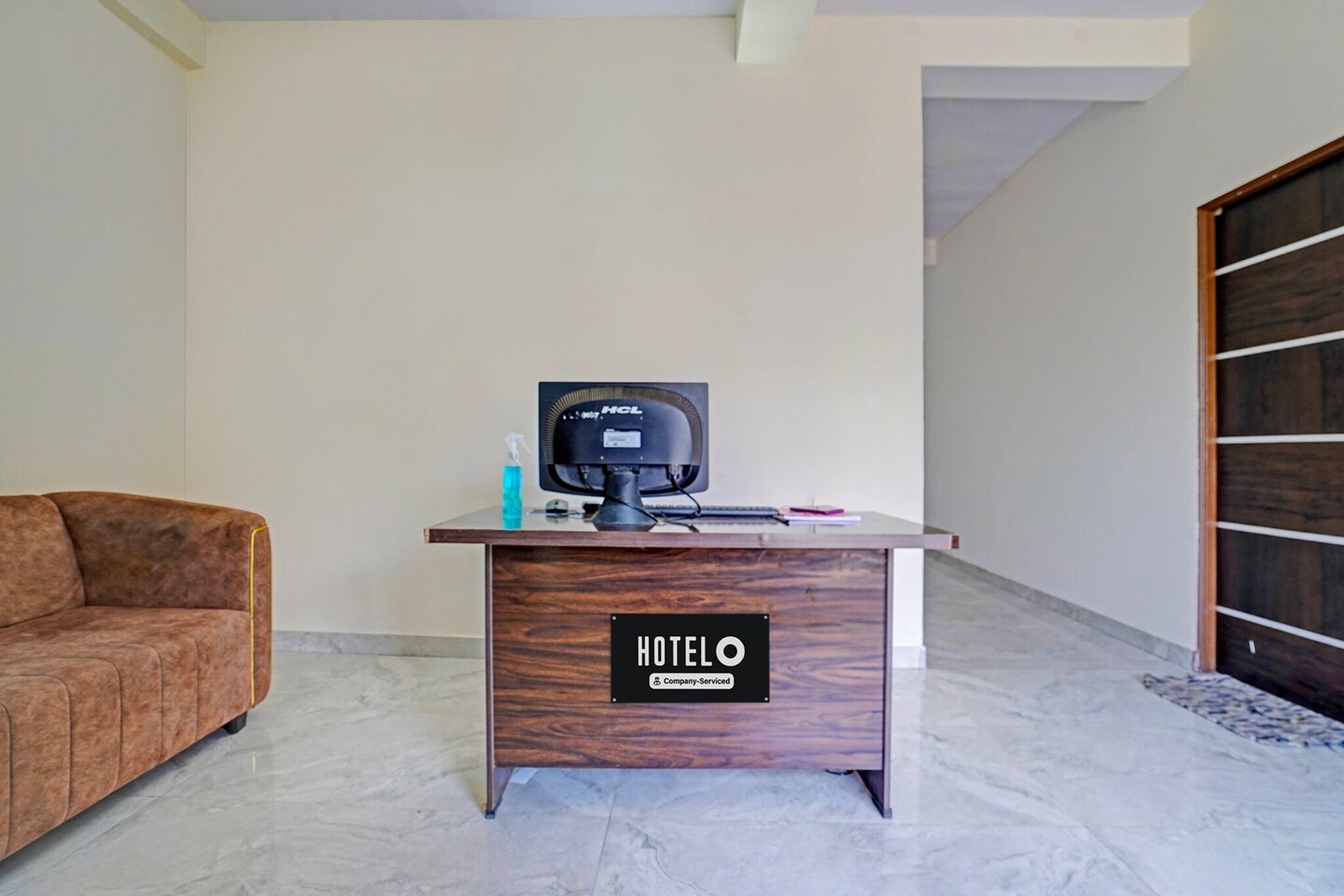 Ground floor: (bedroom(double bed, TV, seating area, air conditioning, telephone), bathroom(bathtub or shower, shower, washbasin, toilet, Towels incl., shampoo, body soap, hot water))