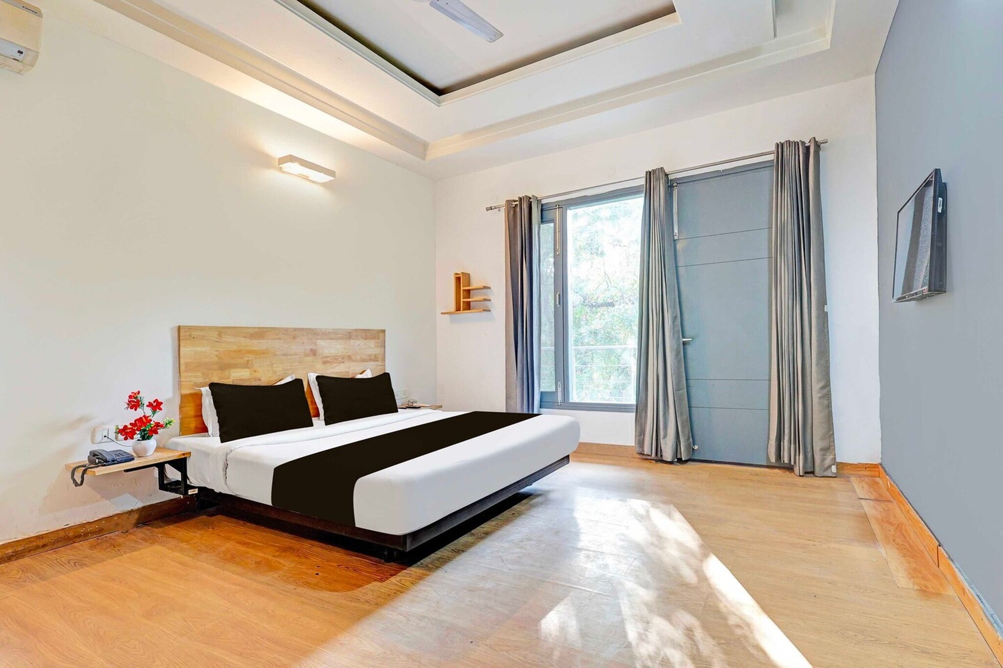 Hotel O  Sector 49 Sohna Road