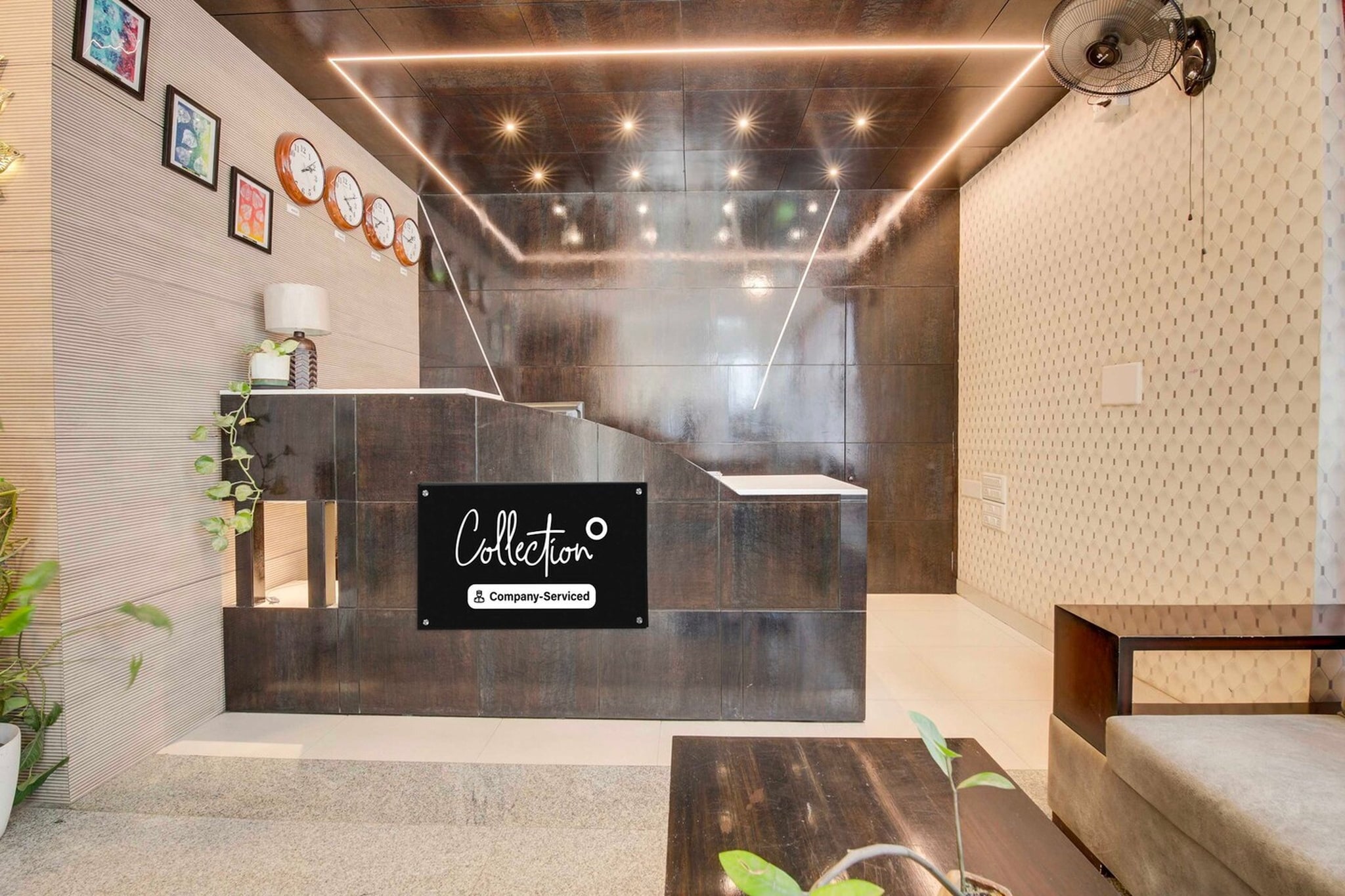 Ground floor: (bedroom(double bed, TV, seating area, air conditioning, telephone), bathroom(bathtub or shower, shower, washbasin, toilet, Towels incl., shampoo, body soap, hot water))