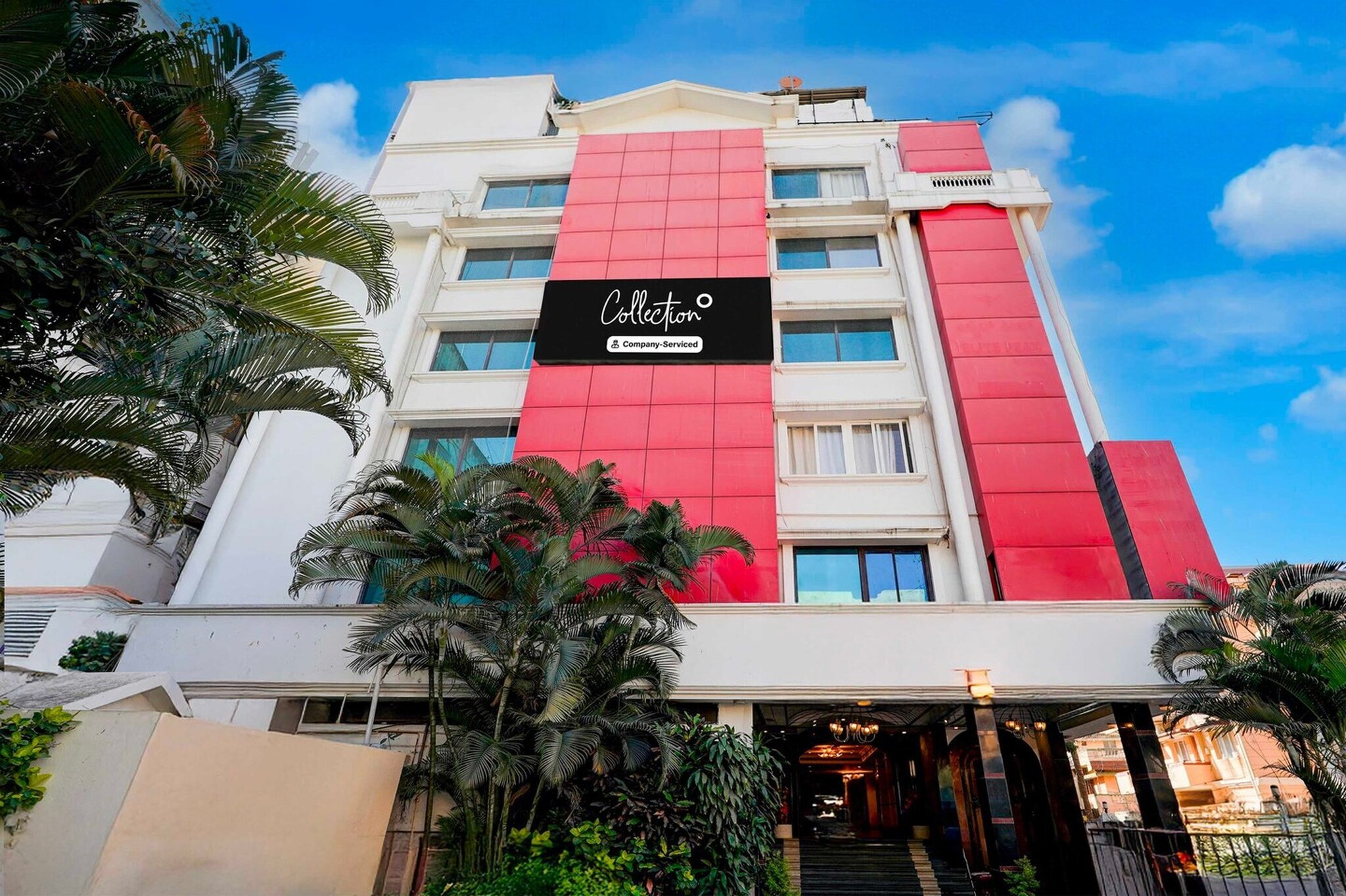 Situated within 2.8 km of The Heritage Centre & Aerospace Museum and 7 km of Brigade Road, Collection O Civil Aviation HAL Road features rooms with air conditioning and a private bathroom in Bengaluru. This 3-star hotel offers room service, a 24-hour front desk and free WiFi. The hotel has family rooms.

All rooms at the hotel are fitted with a seating area, a flat-screen TV with satellite channels and a private bathroom with free toiletries and a bath or shower. The units have a desk.

Commercial Street is 8.1 km from Collection O Civil Aviation HAL Road, while Forum Mall, Koramangala is 8.3 km from the property. Kempegowda International Airport is 37 km away.

Unmarried couples are warmly welcome at this property.

Guests with local ID proof are warmly welcome.
Early Check-In Policy: A full day’s room rate will be charged for check-ins before 6:00 AM. Complimentary early check-in is available between 6:00 AM and 10:00 AM, subject to room availability.
Check-in is only available to guests aged 18 and above. Please provide a government-issued ID to confirm your age.

