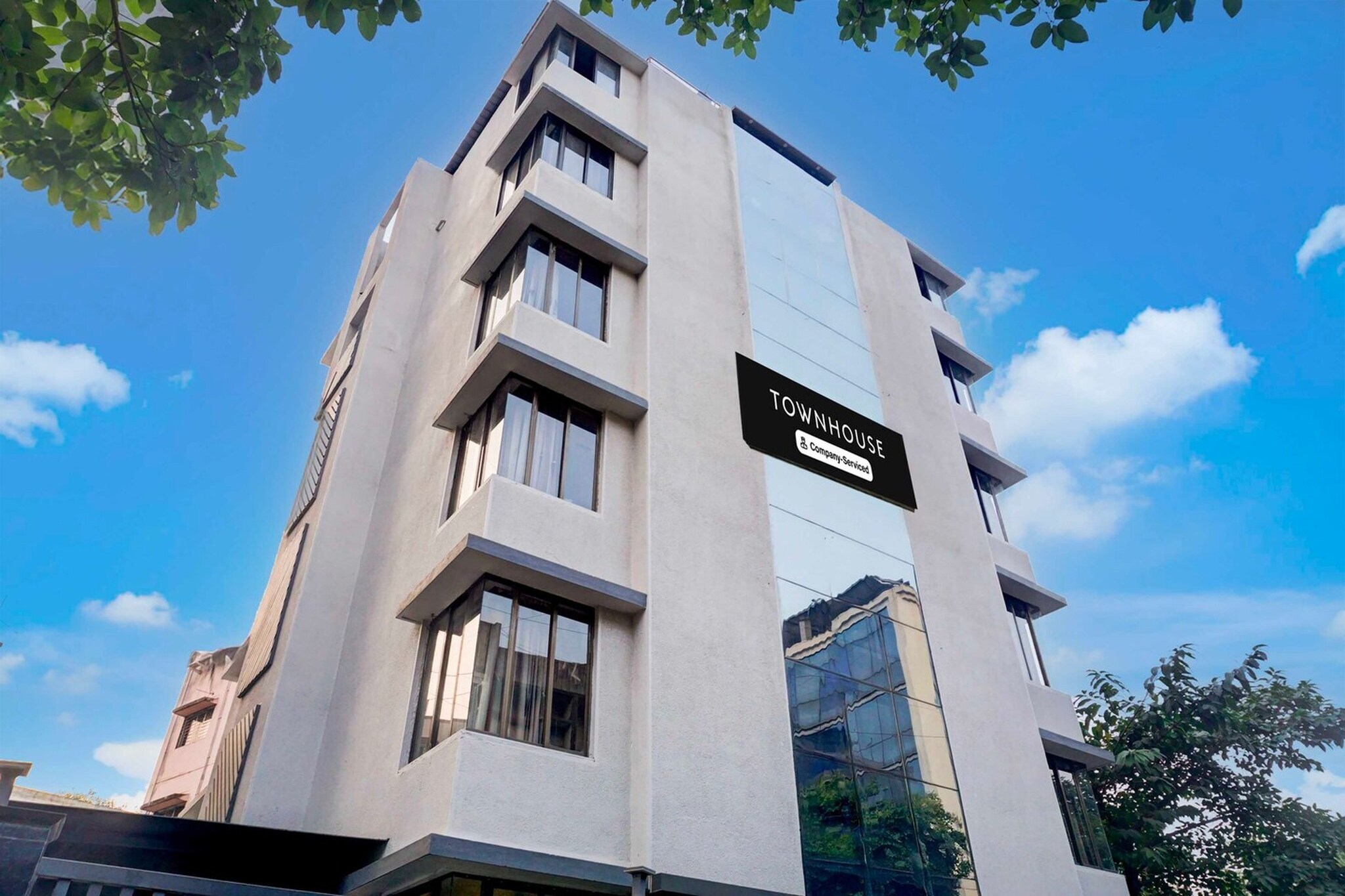 Situated within 2.4 km of Aga Khan Palace and 4.6 km of Bund Garden, Townhouse Viman Nagar features rooms with air conditioning and a private bathroom in Pune. With free WiFi, this 4-star hotel offers room service and a 24-hour front desk. The hotel has family rooms.
All rooms at the hotel are fitted with a seating area, a flat-screen TV with satellite channels and a private bathroom with free toiletries and a bath or shower. The rooms have a desk.
A continental breakfast is available at Townhouse Viman Nagar.
Pune Railway Station is 7 km from the accommodation, while Darshan Museum is 7.2 km from the property. Pune International Airport is 4 km away.
Unmarried couples are warmly welcome at this property.
Guests with local ID proof are warmly welcome.
Early Check-In Policy: A full day’s room rate will be charged for check-ins before 6:00 AM. Complimentary early check-in is available between 6:00 AM and 10:00 AM, subject to room availability.
Check-in is only available to guests aged 18 and above. Please provide a government-issued ID to confirm your age.