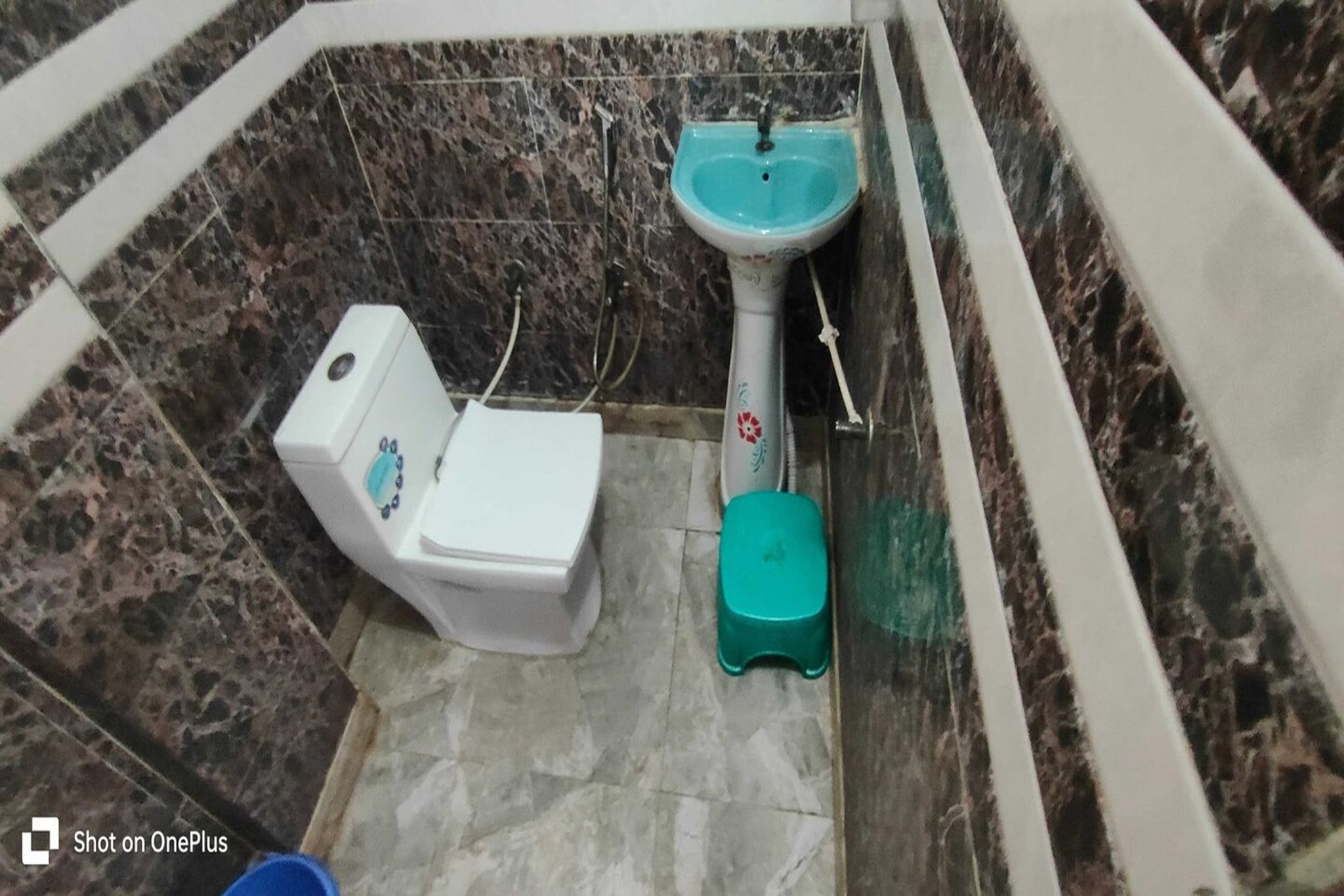 Hotel O Sector 18 Metro station