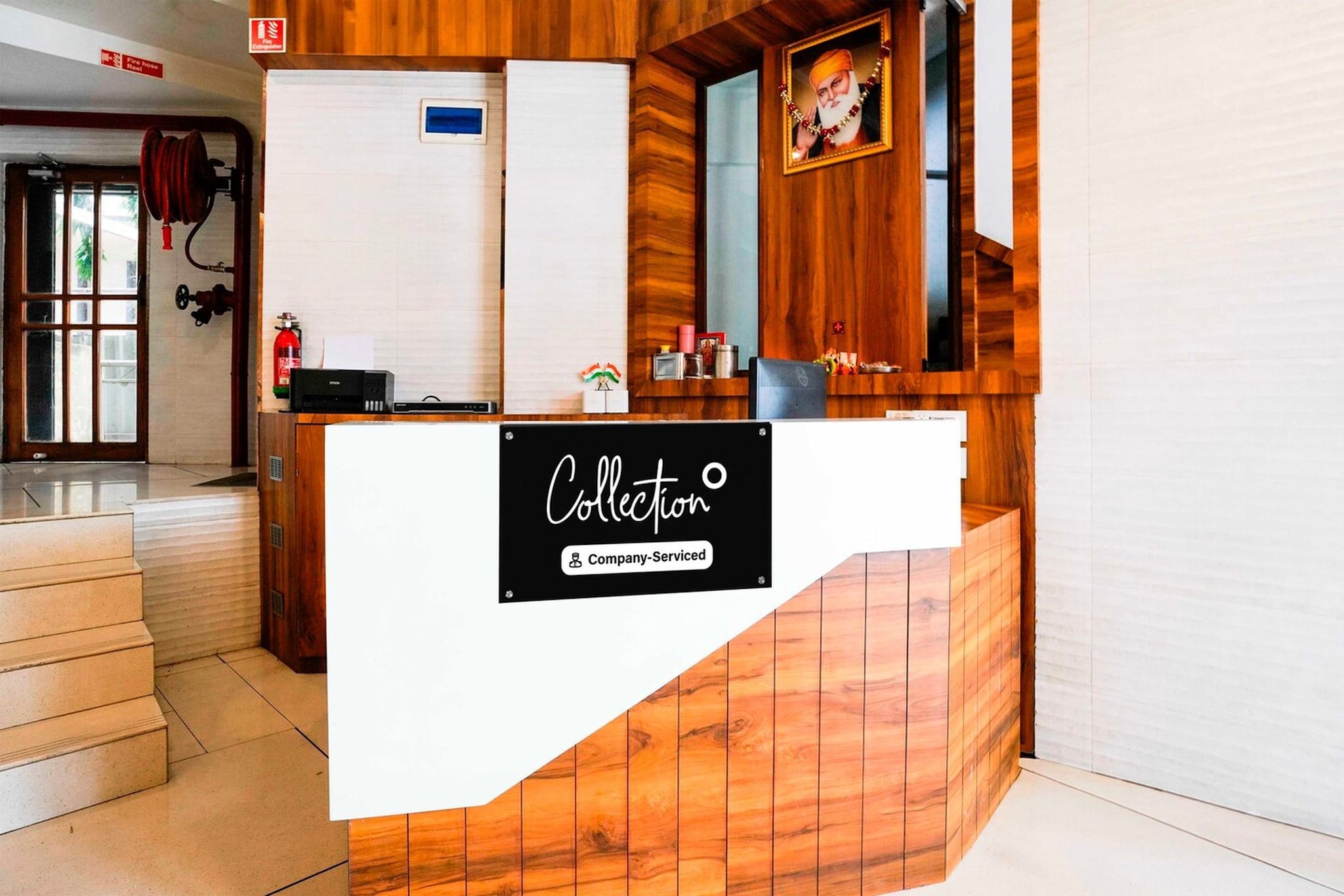 Ground floor: (bedroom(double bed, TV, seating area, air conditioning, telephone), bathroom(bathtub or shower, shower, washbasin, toilet, Towels incl., shampoo, body soap, hot water))